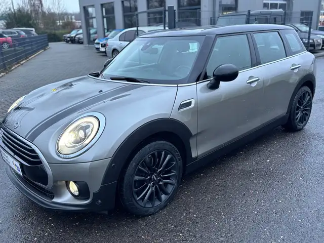 MINI Cooper D Clubman Aut./Panorama/Leder-Voll!
