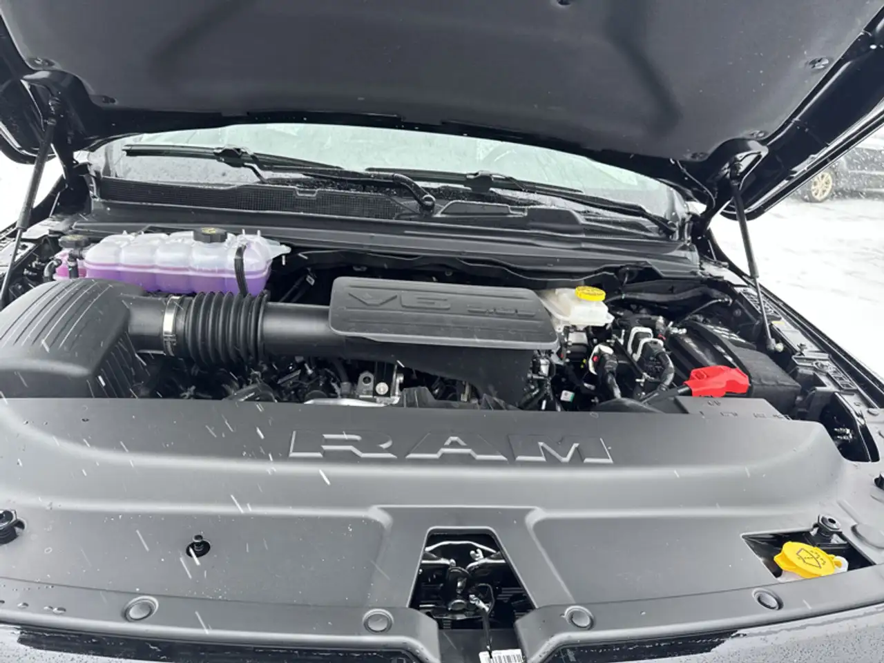 RAM 1500 снимка RAM 1500