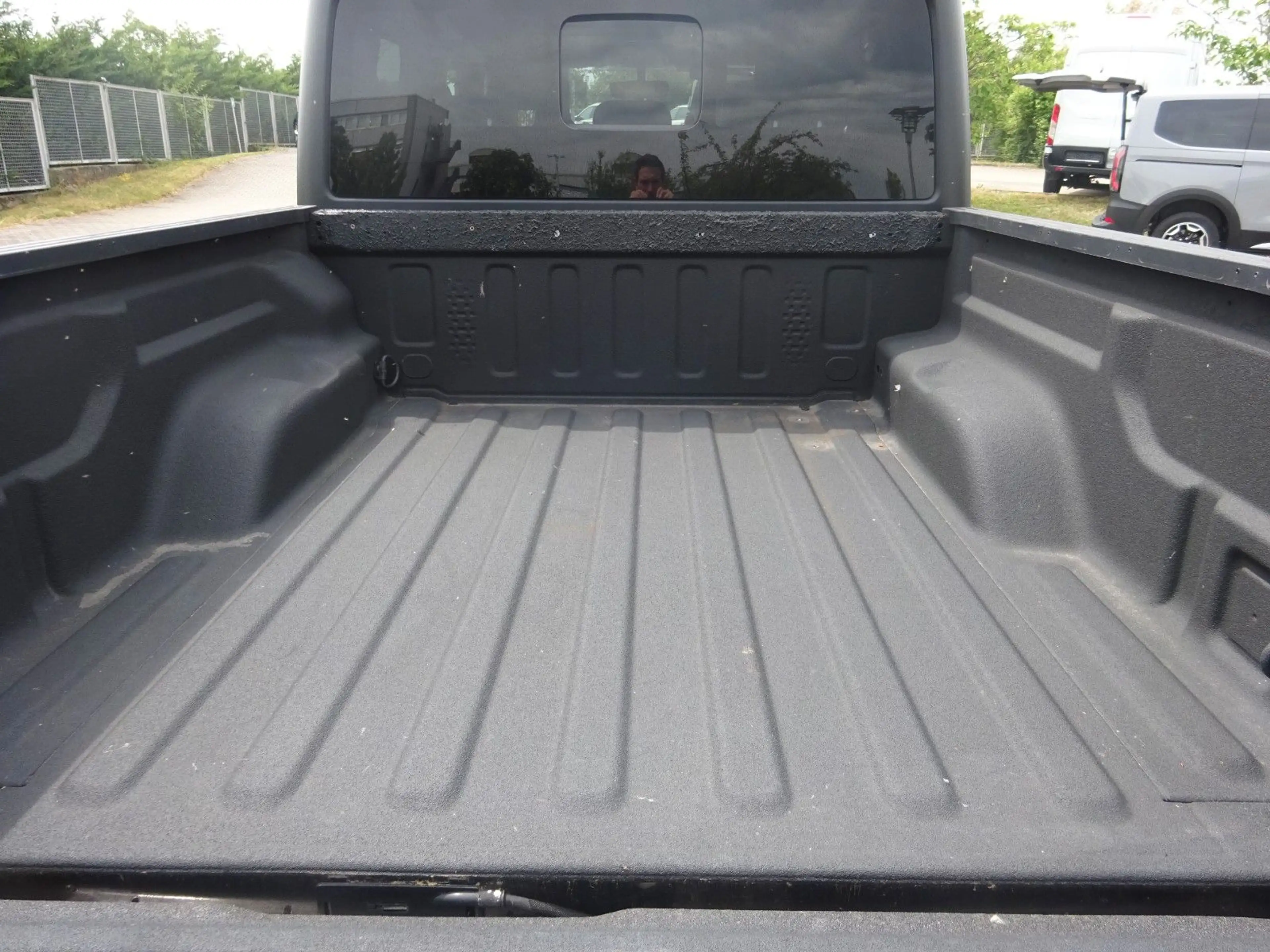 Jeep Gladiator 290PS Benzin Mojave 4WD — photo 6