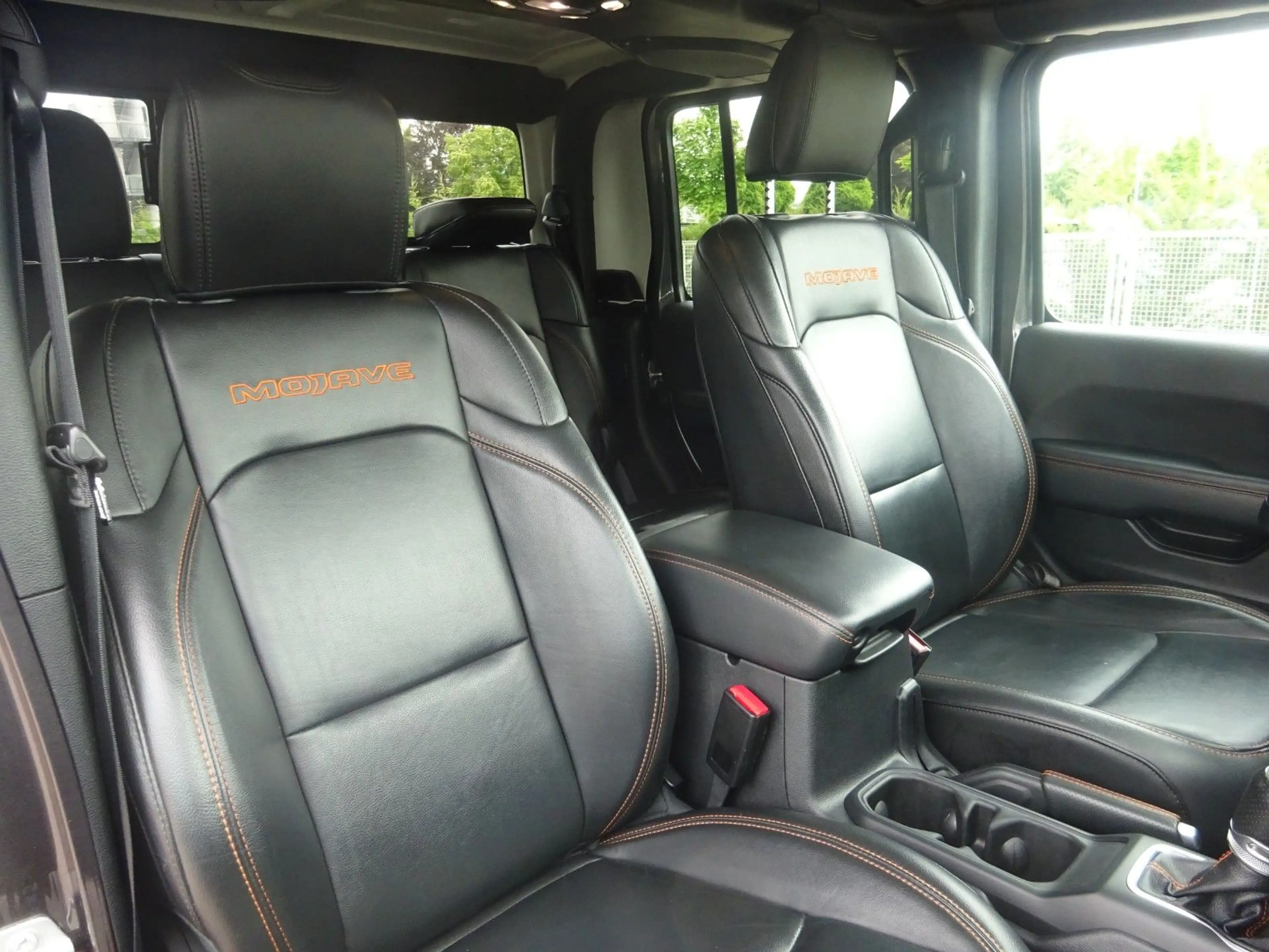Jeep Gladiator 290PS Benzin Mojave 4WD — photo 13