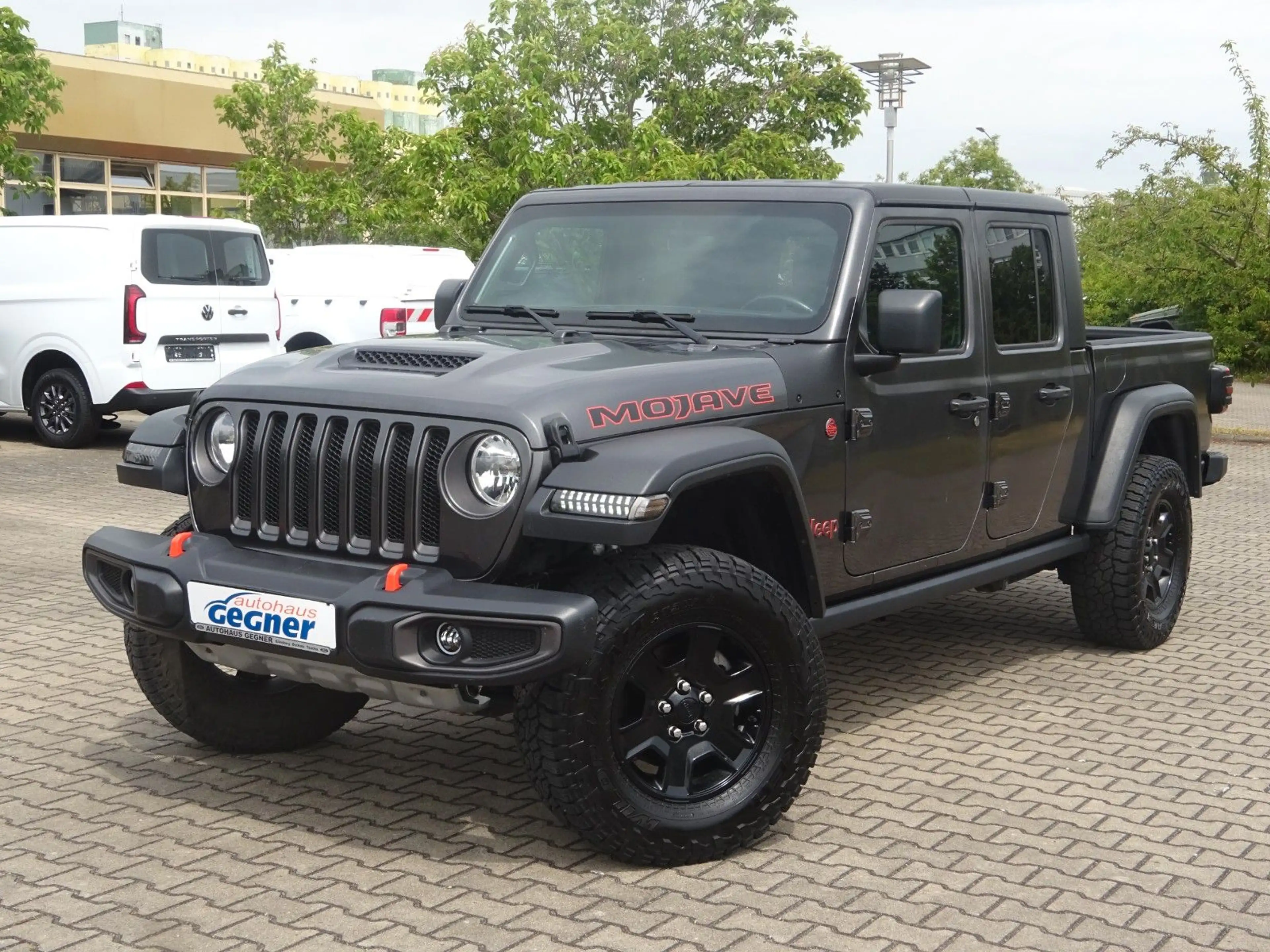 Jeep Gladiator 290PS Benzin Mojave 4WD — photo 2