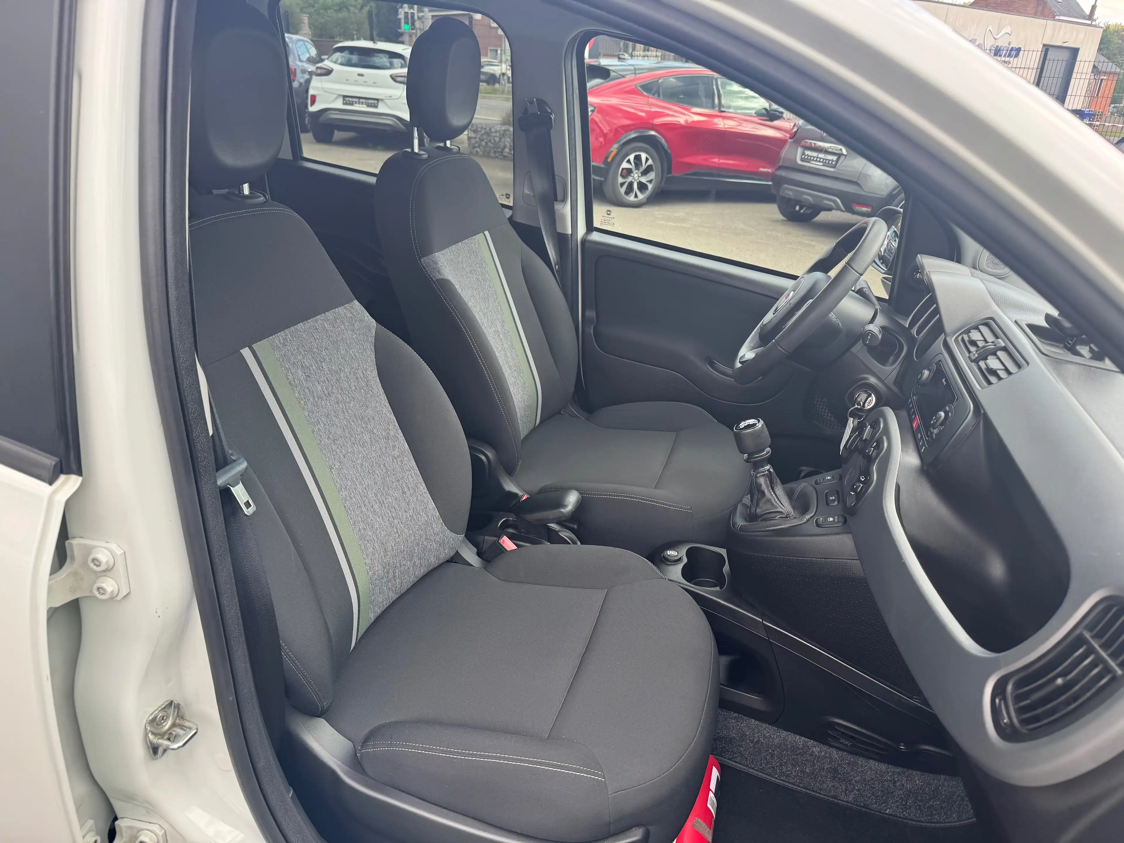 Fiat Panda Cross 1.2i Waze / DAB / AIRCO / PDC / LED / GARANTIE — photo 7