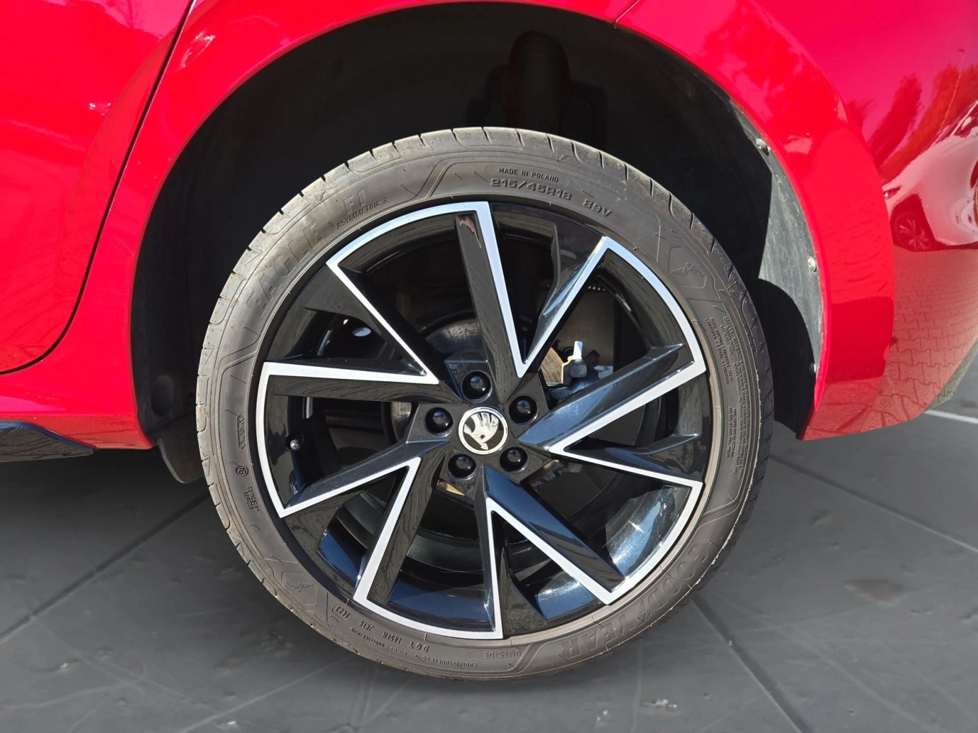 Skoda Kamiq Monte Carlo 1.5 TSI DSG, PANO/KAM/LED/18"/ — photo 15