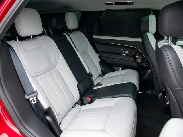 Land Rover Range Rover Sport view 11
