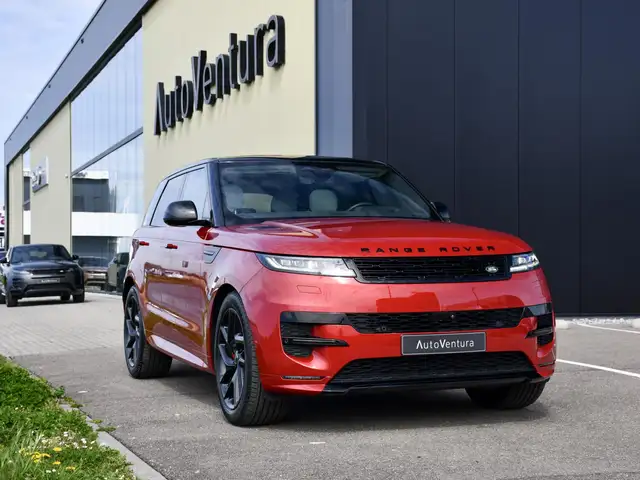Land Rover Range Rover Sport view 3