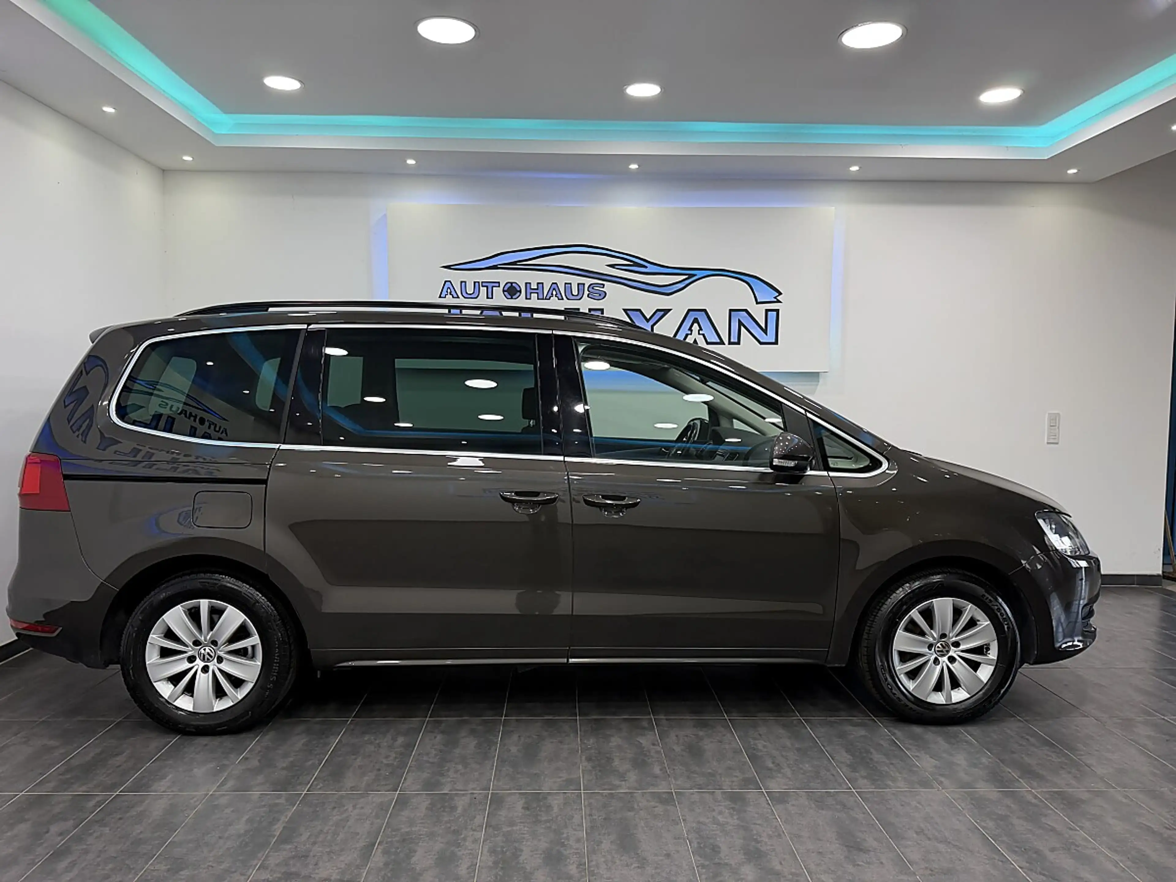 Volkswagen Sharan Comfortline BMT 2,0 TDI DPF 4Motion 7 SITZER — photo 10