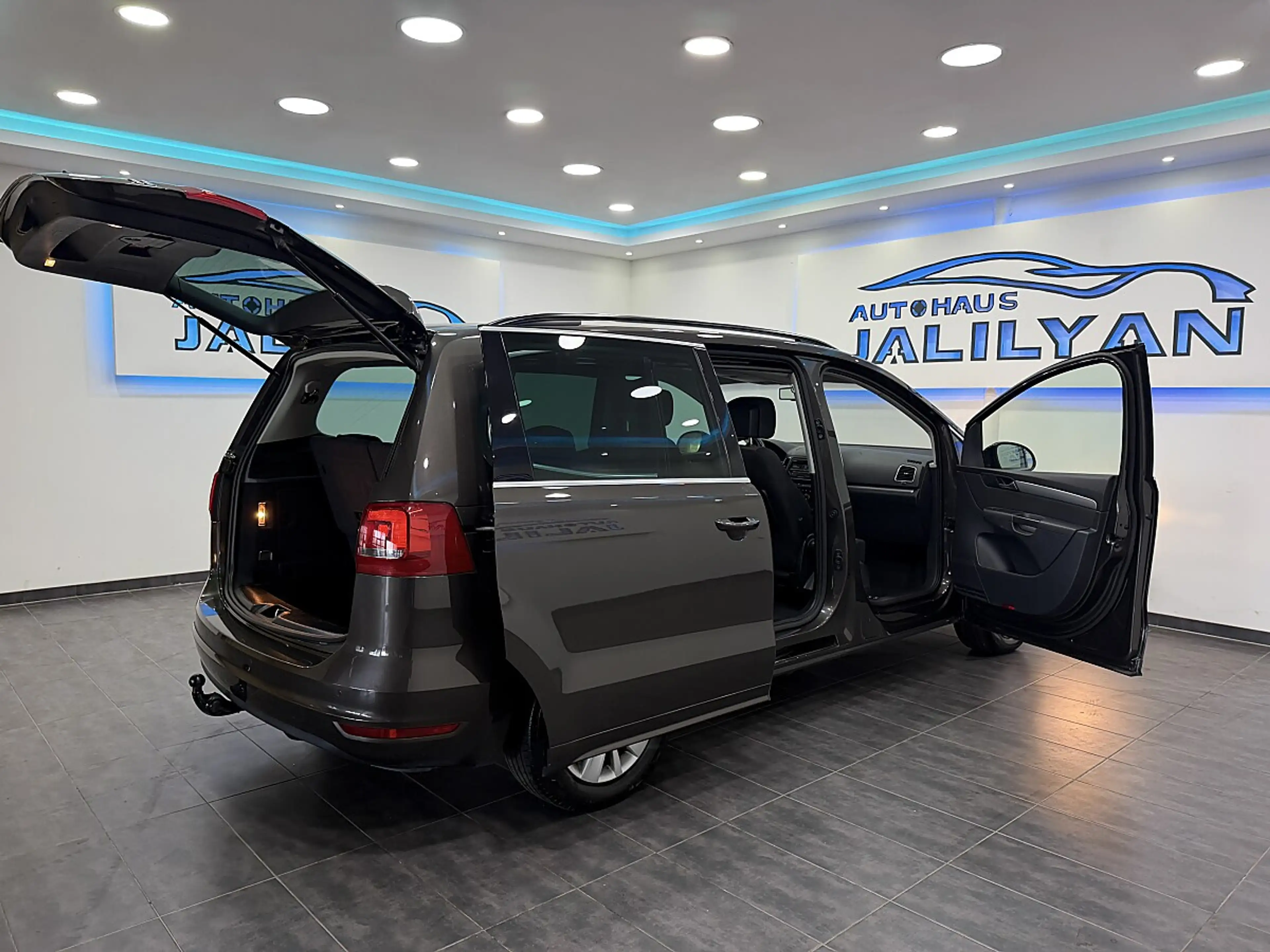 Volkswagen Sharan Comfortline BMT 2,0 TDI DPF 4Motion 7 SITZER — photo 9