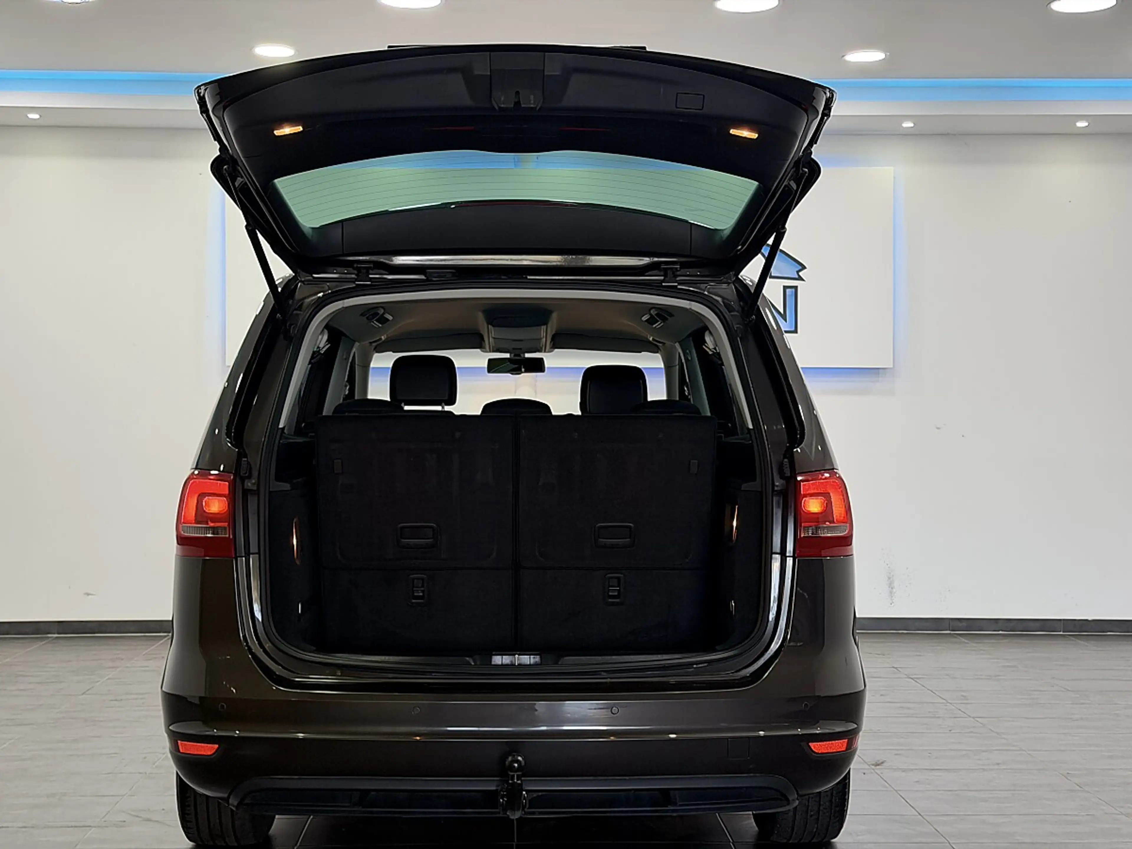 Volkswagen Sharan Comfortline BMT 2,0 TDI DPF 4Motion 7 SITZER — photo 14