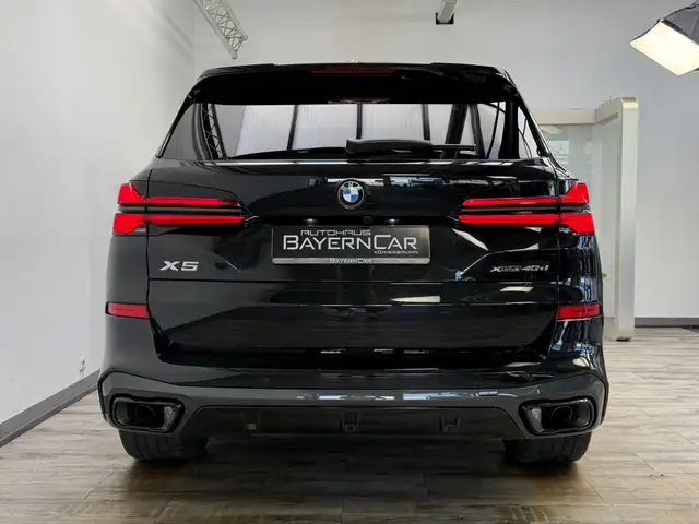 BMW X5 view 5