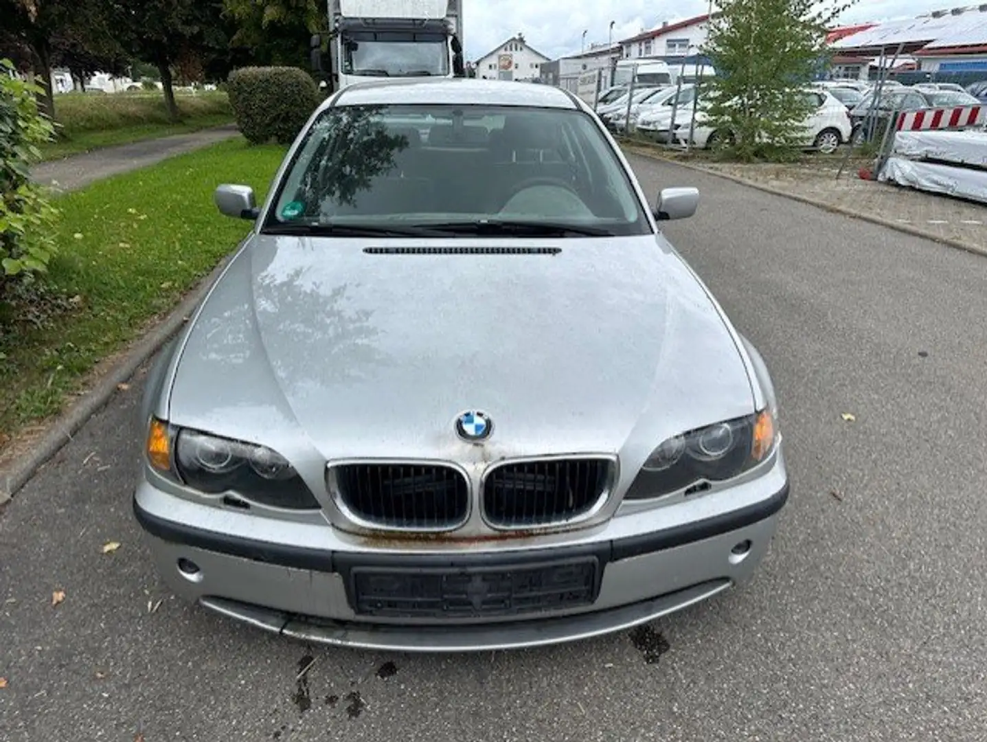BMW 320 320d Silber - 2