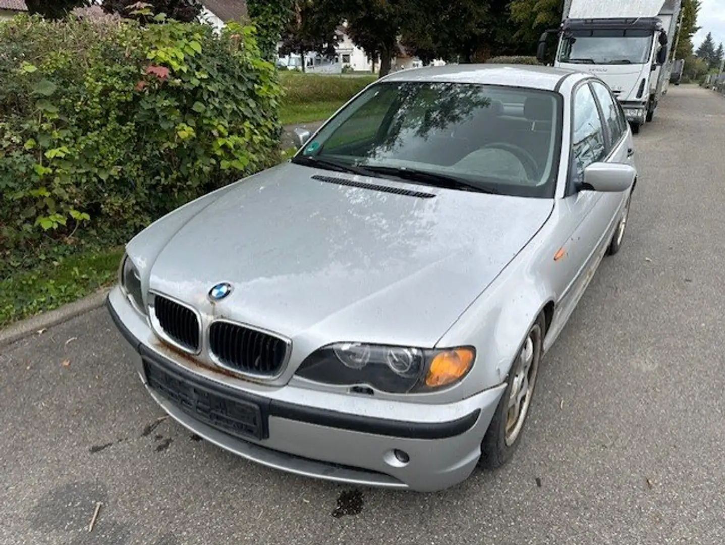 BMW 320 320d Silber - 1