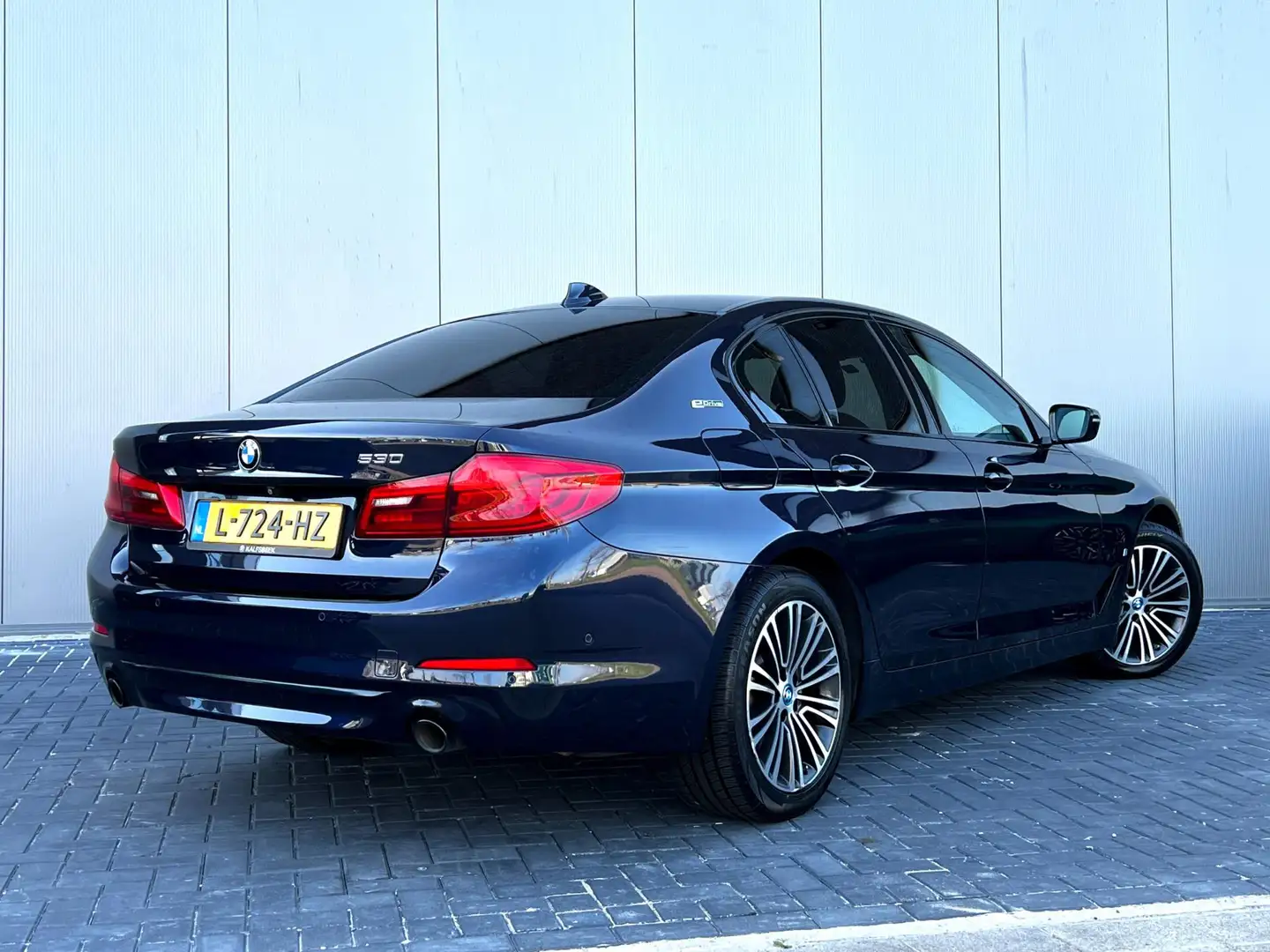 BMW 530 5-serie 530e iPerformance High Executive Edition C Bleu - 2