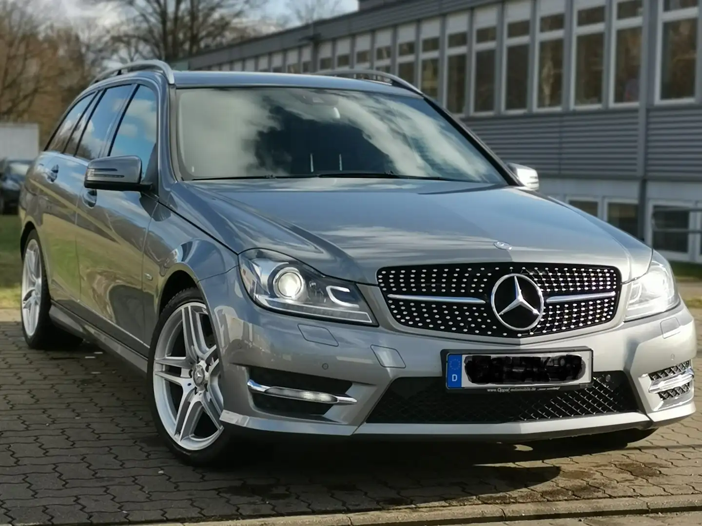 Mercedes-Benz C 200 T AMG LINE, STEUERKETTE NEU, TOUCH NAVI, 8 FELGEN srebrna - 1