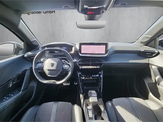 Peugeot 208 view 12