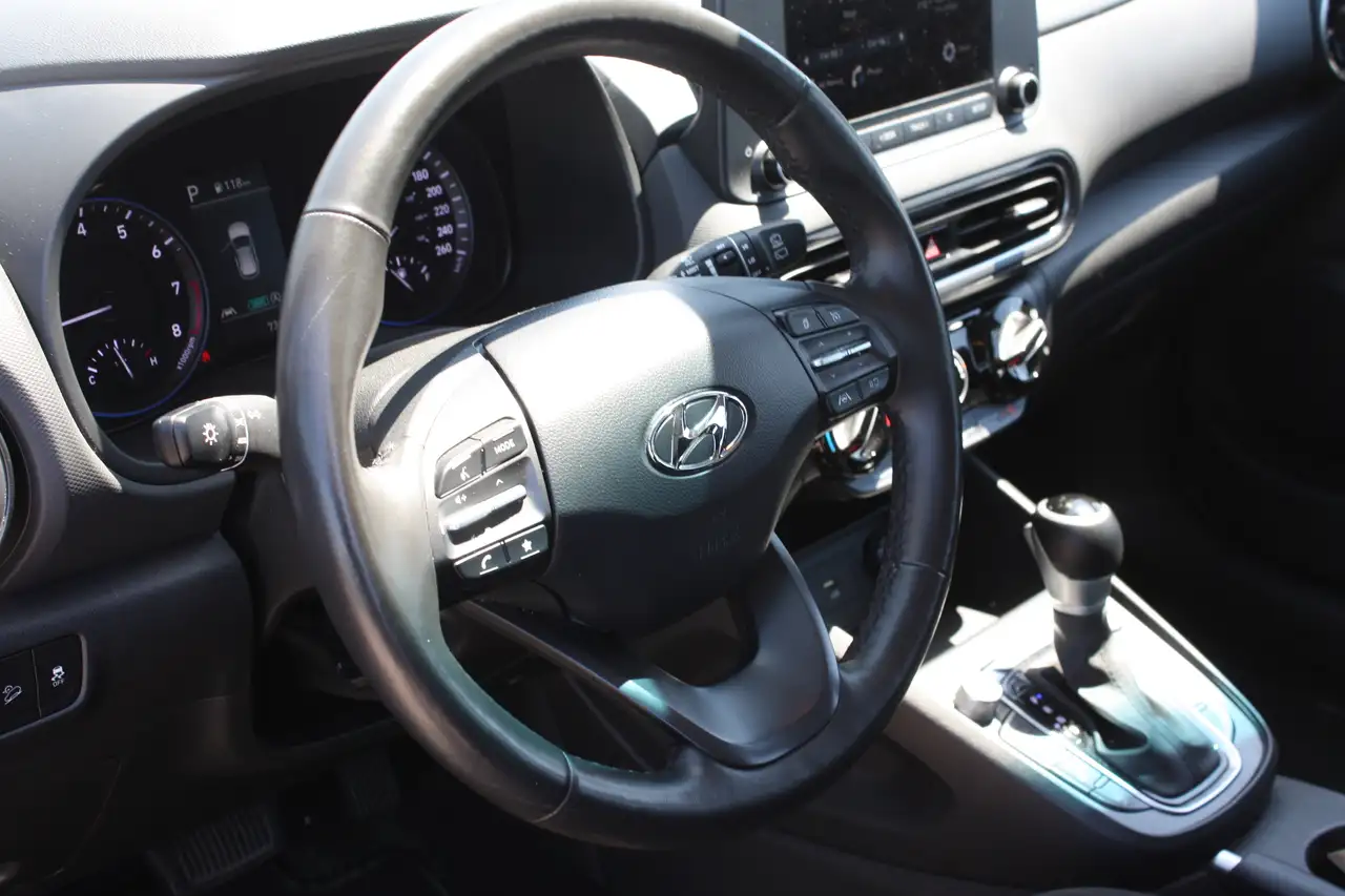 Hyundai KONA снимка Hyundai KONA