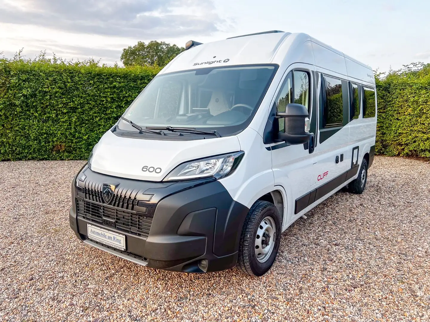 Sunlight Cliff600 Hausmesse 01/02.11.25 Messepreis 49880€ Blanc - 2