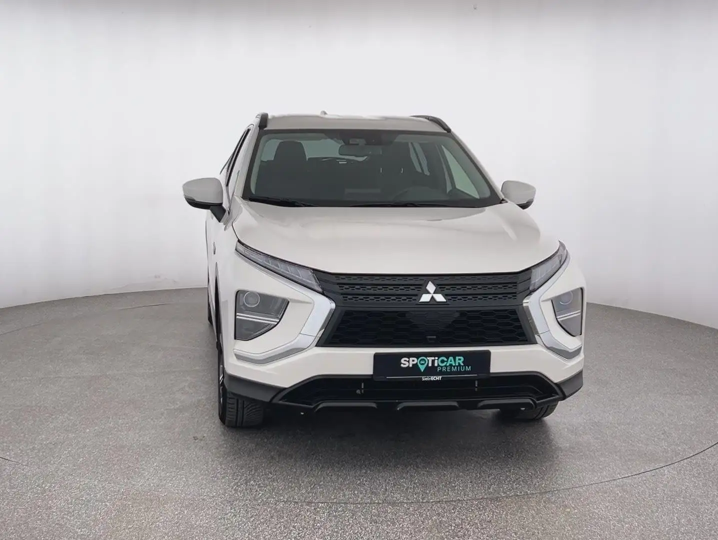 Mitsubishi Eclipse Cross Basis Hybrid 4WD 2.4*DAB*RFK*AT*uvm Blanco - 2