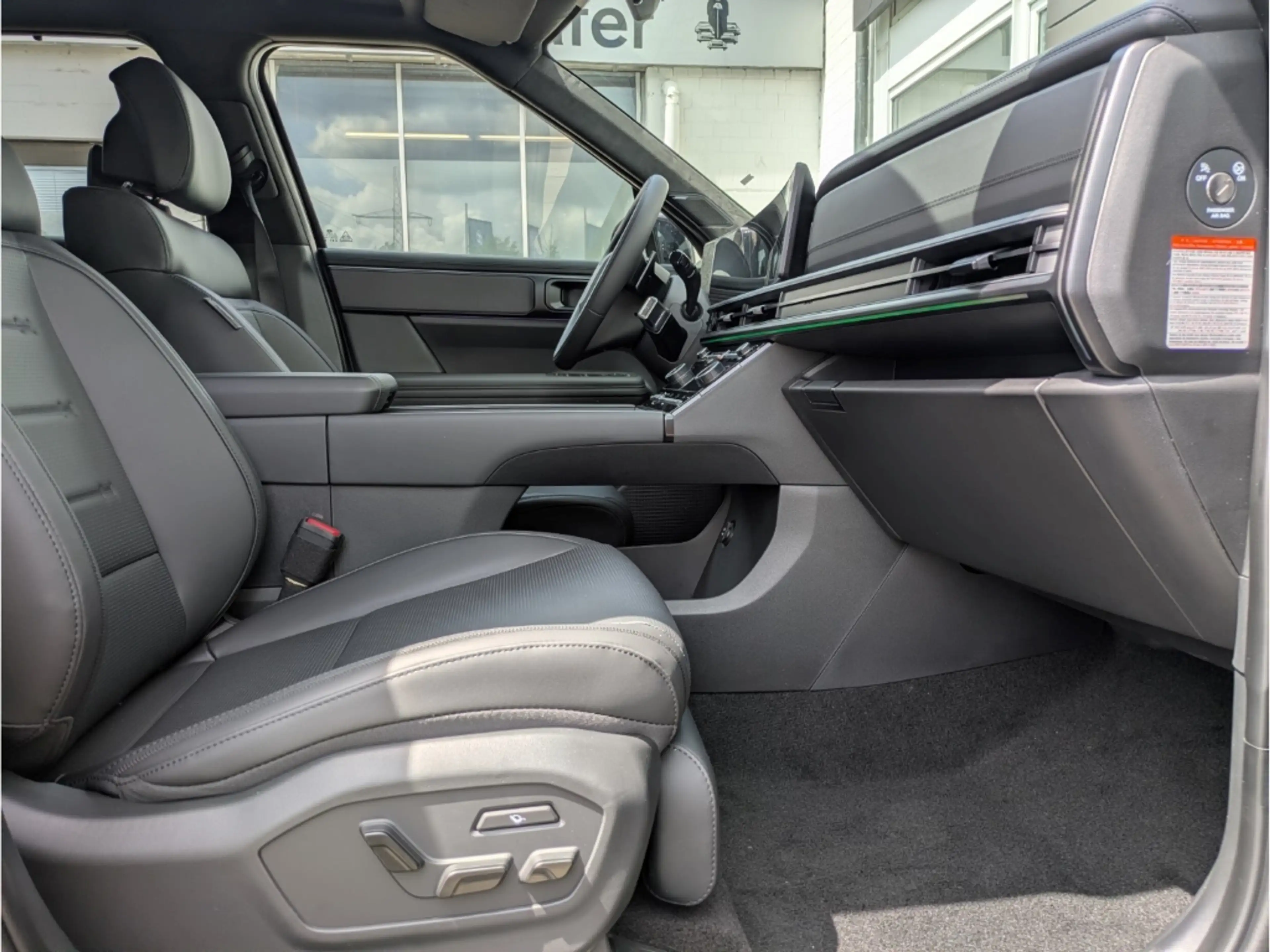 Hyundai SANTA FE HEV (MY26) BLACKLINE 1.6 T-GDI 6-AT Glas-Schiebeda — photo 5