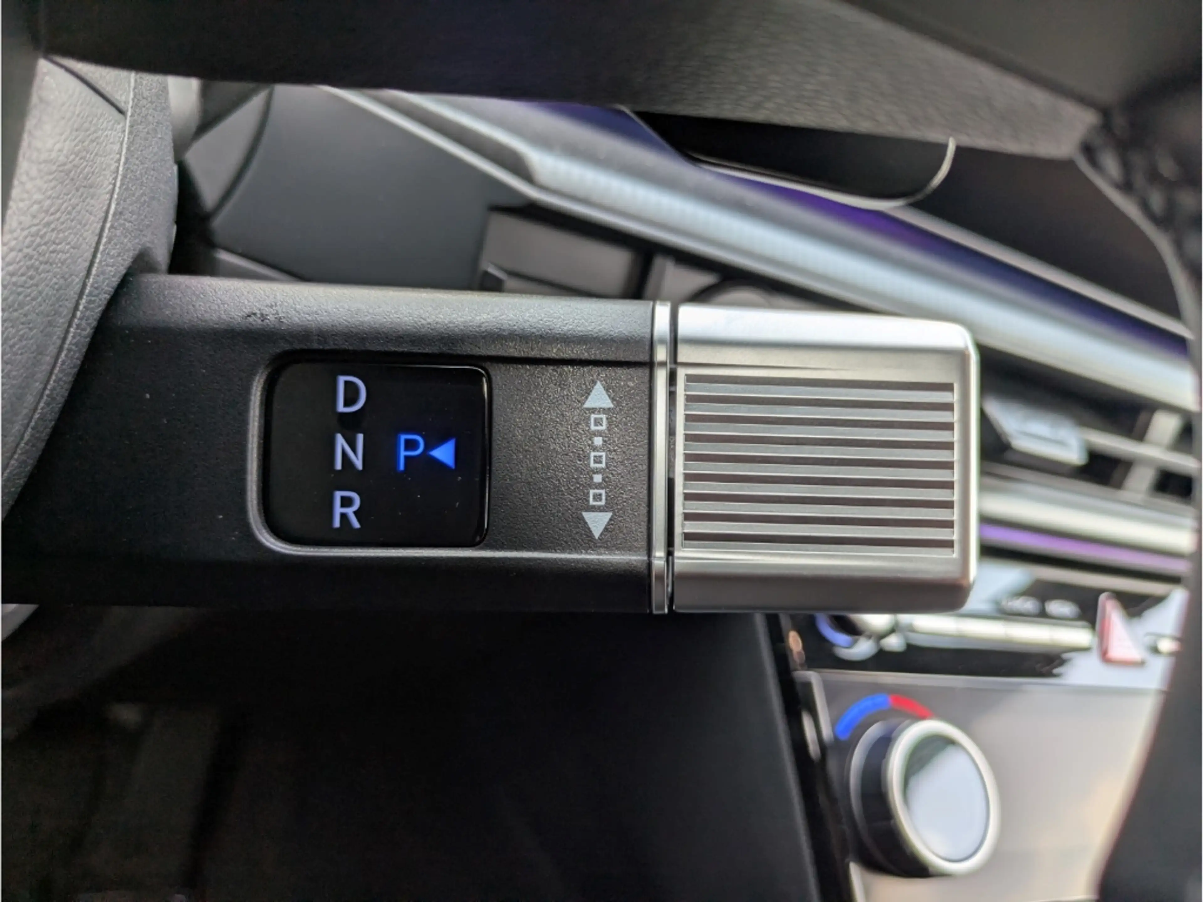 Hyundai SANTA FE HEV (MY26) BLACKLINE 1.6 T-GDI 6-AT Glas-Schiebeda — photo 11