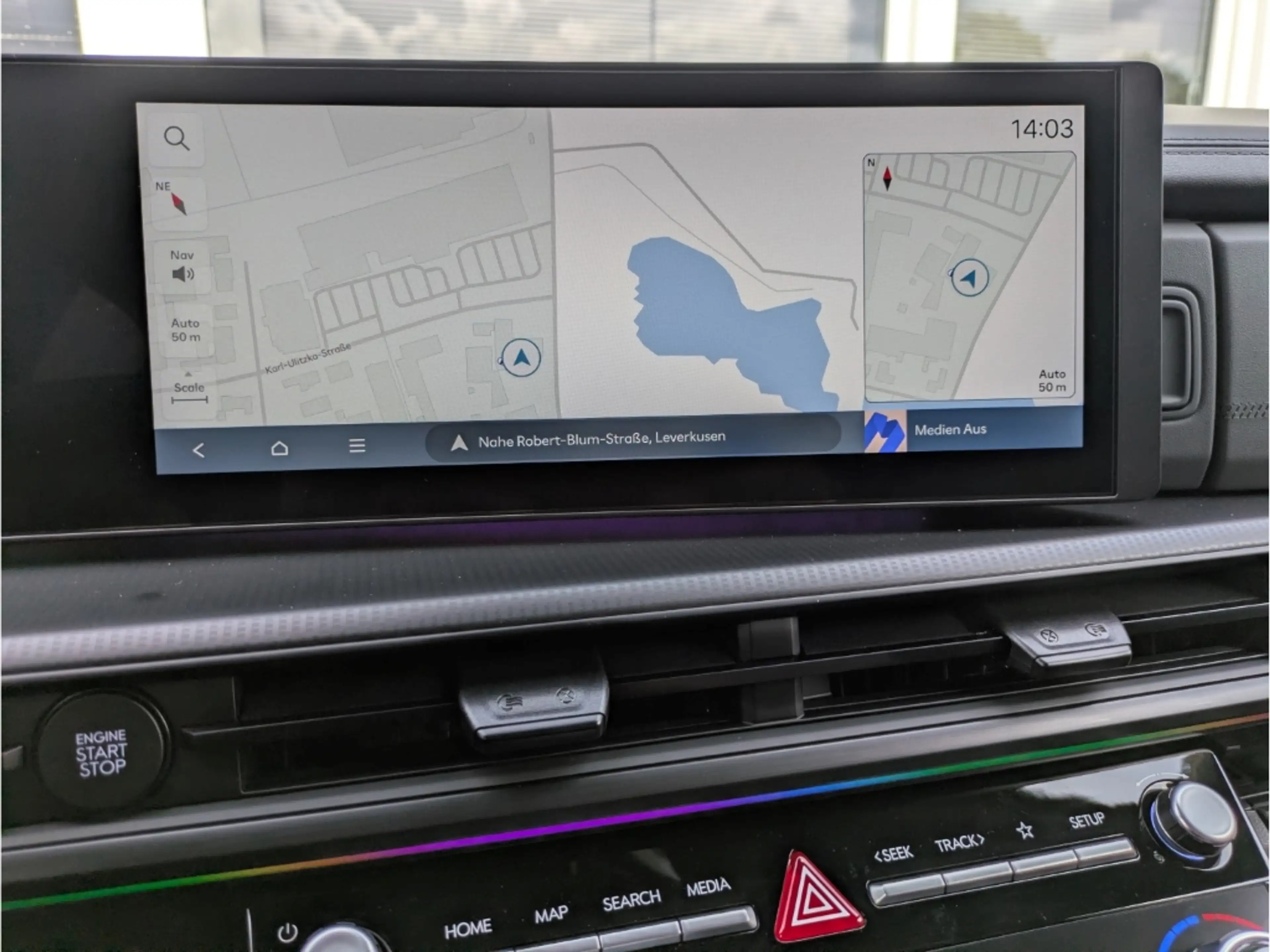 Hyundai SANTA FE HEV (MY26) BLACKLINE 1.6 T-GDI 6-AT Glas-Schiebeda — photo 12