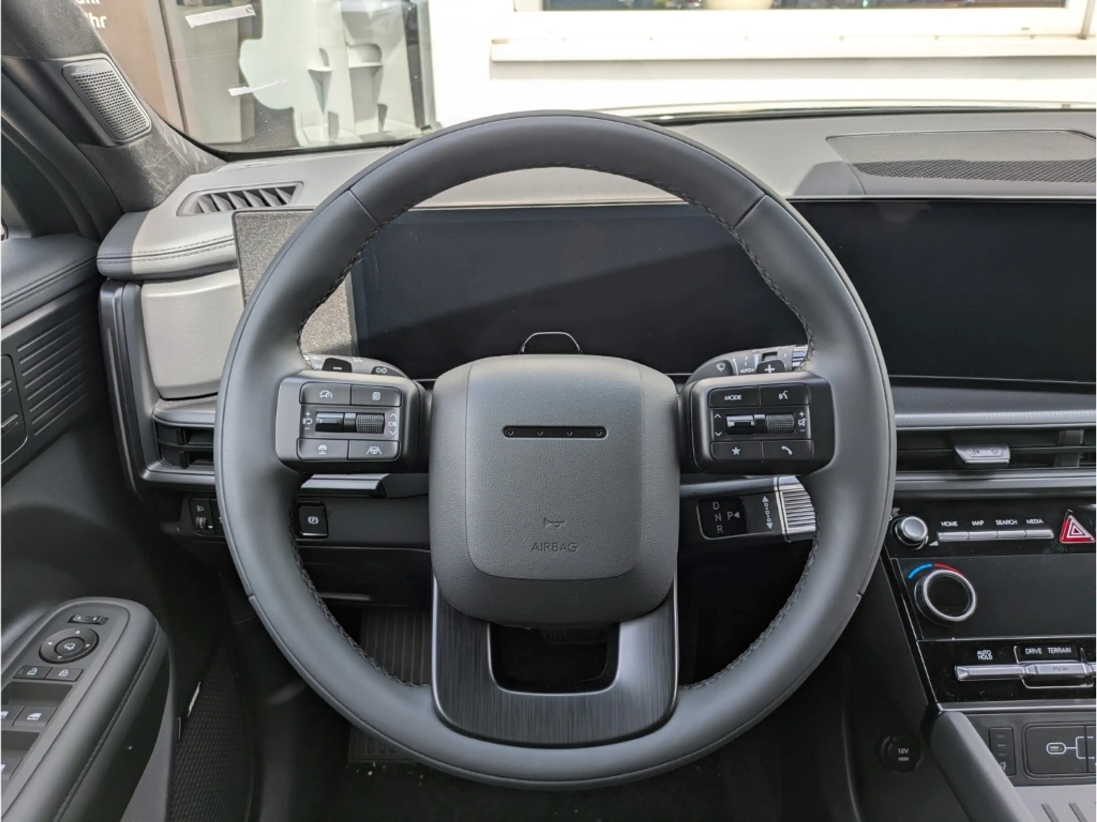 Hyundai SANTA FE HEV (MY26) BLACKLINE 1.6 T-GDI 6-AT Glas-Schiebeda — photo 8