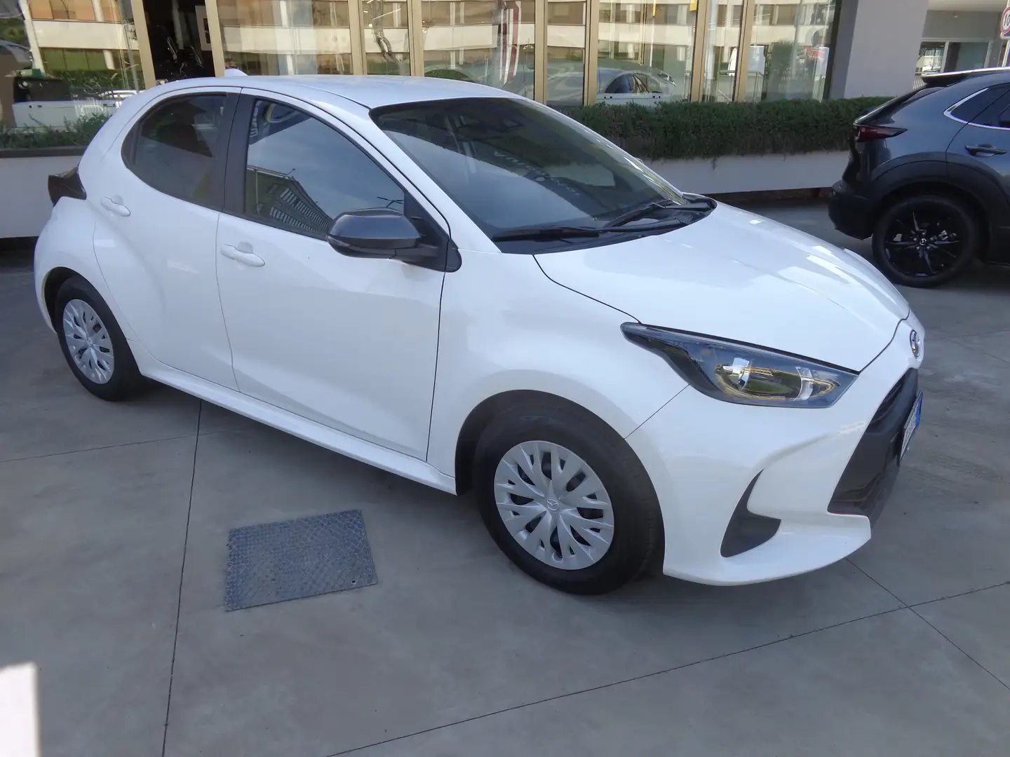 Mazda 2 2 1.5 vvt full hybrid electric Pure e-cvt Blanc - 2