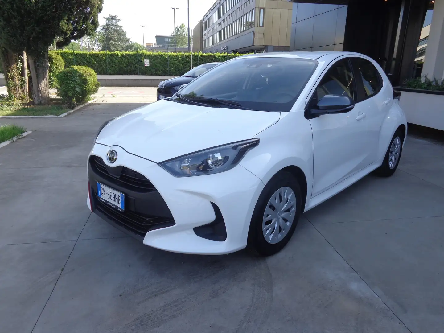 Mazda 2 2 1.5 vvt full hybrid electric Pure e-cvt Blanc - 1
