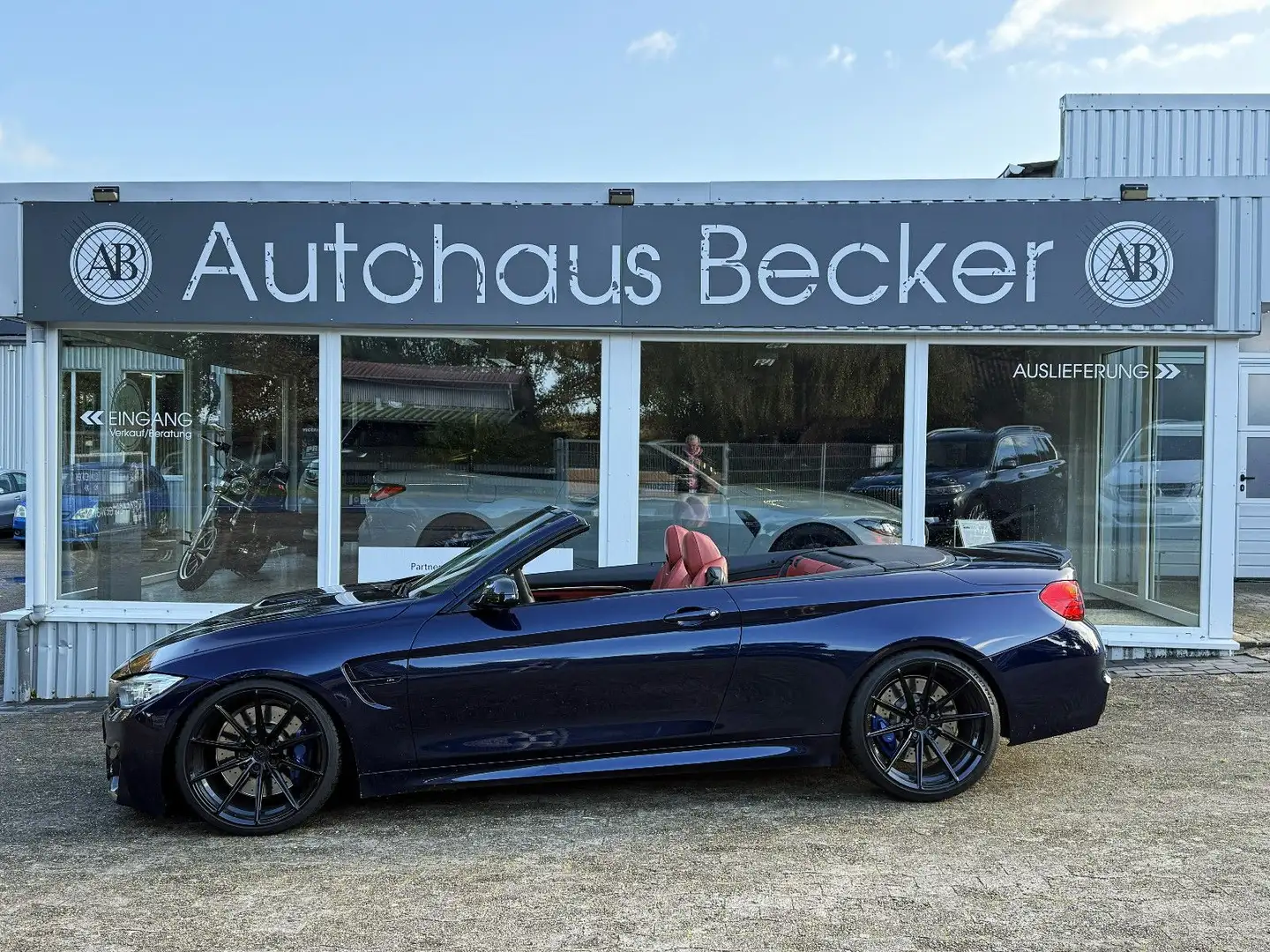 BMW M4 Cabrio+LED+DOWNPIPE+NAVI+20" ALU+PDC+ Blau - 1