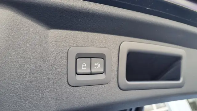 Mazda CX-60 2.5L PHEV 327PS 8AT AWD EXCLUSIVE mit AHK Ansicht 11