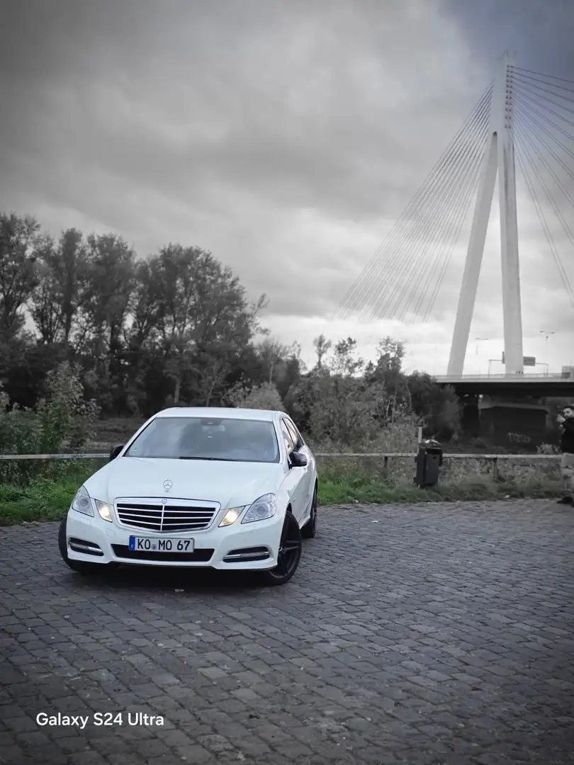 Mercedes-Benz E 220 CDI DPF BlueEFFICIENCY 7G-TRONIC - 1