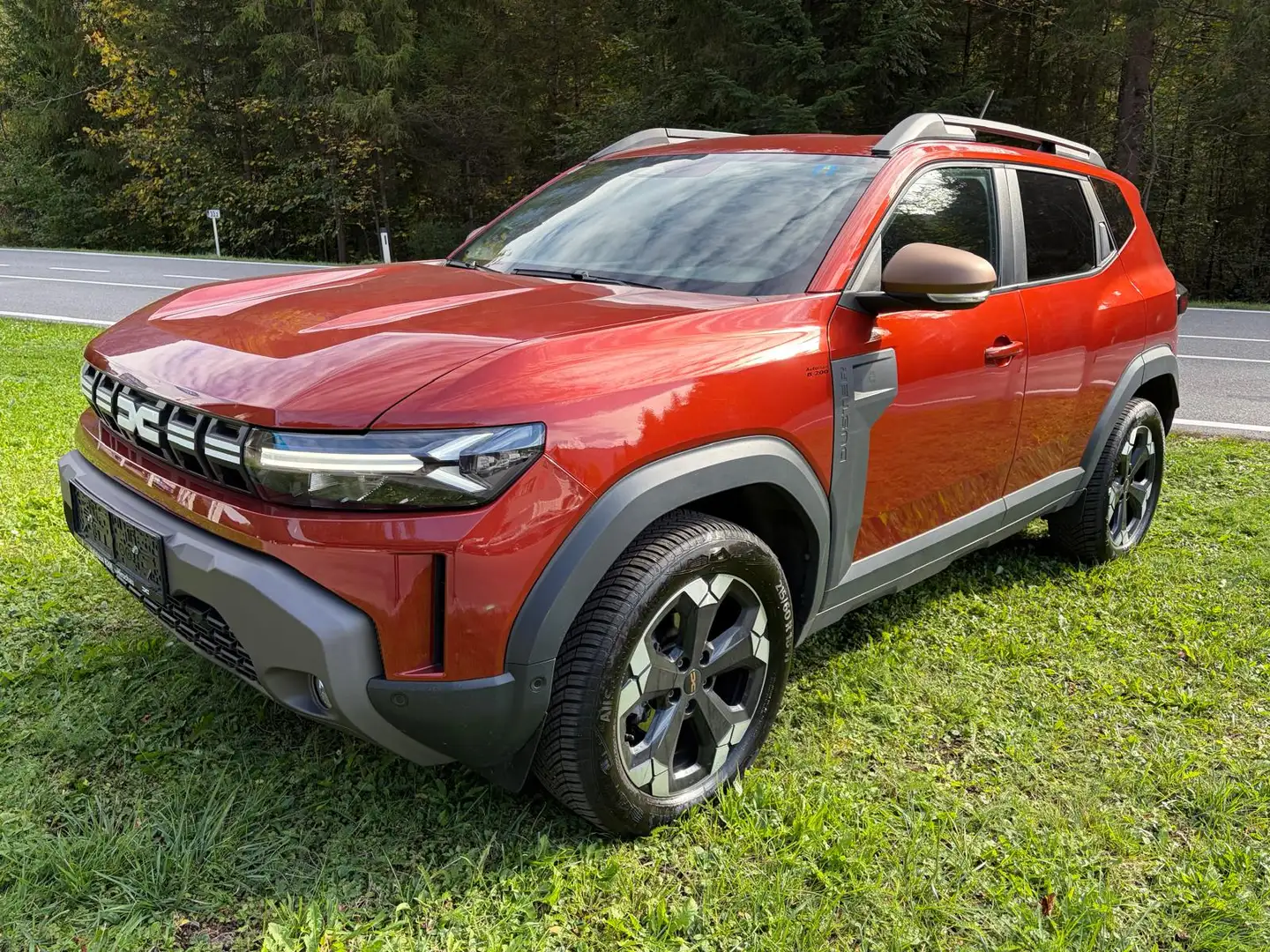 Dacia Duster Extreme TCe 130 4WD Braun - 1