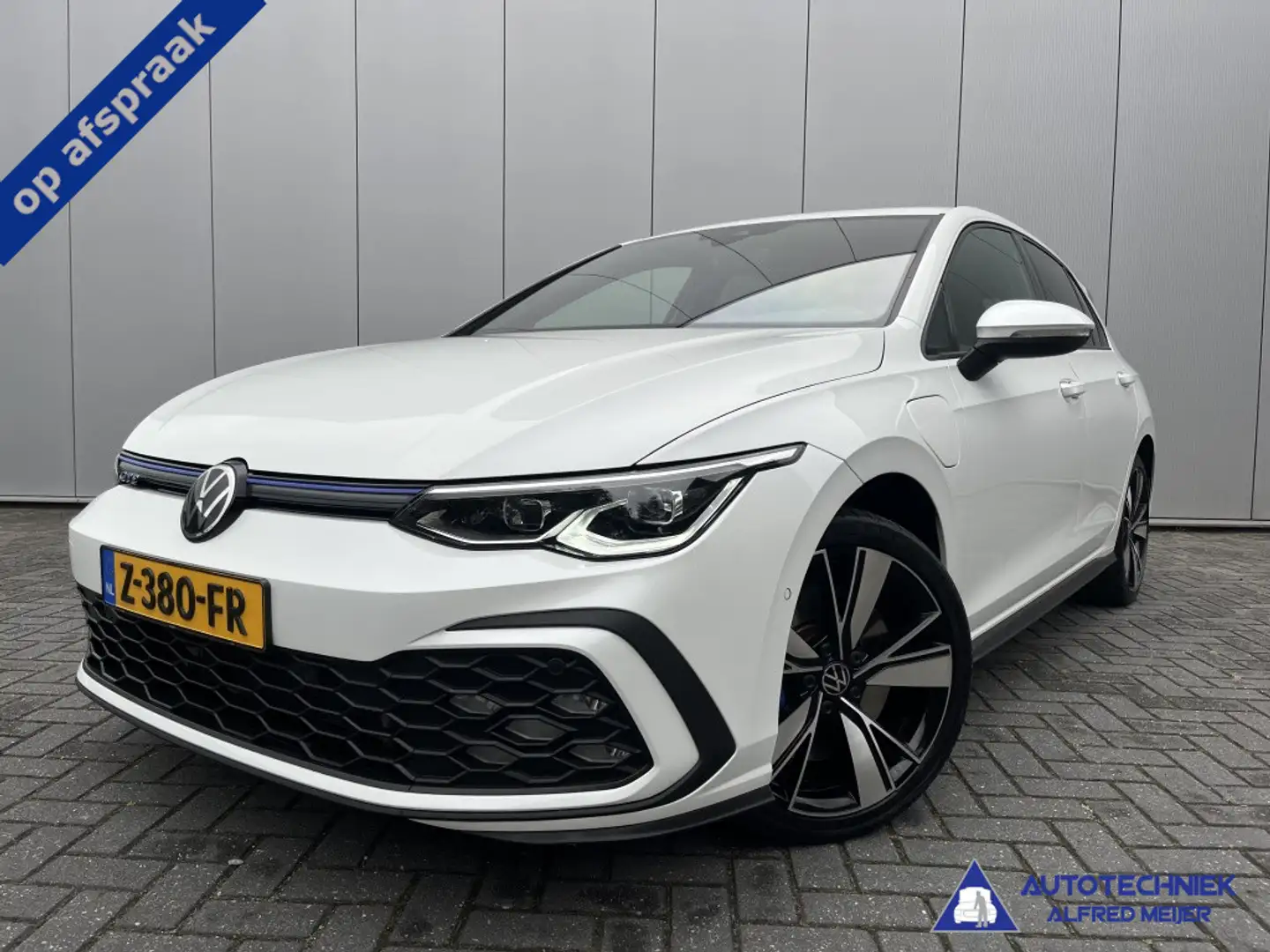 Volkswagen Golf GTE 1.4 eHybrid Carplay Camera Wit - 1