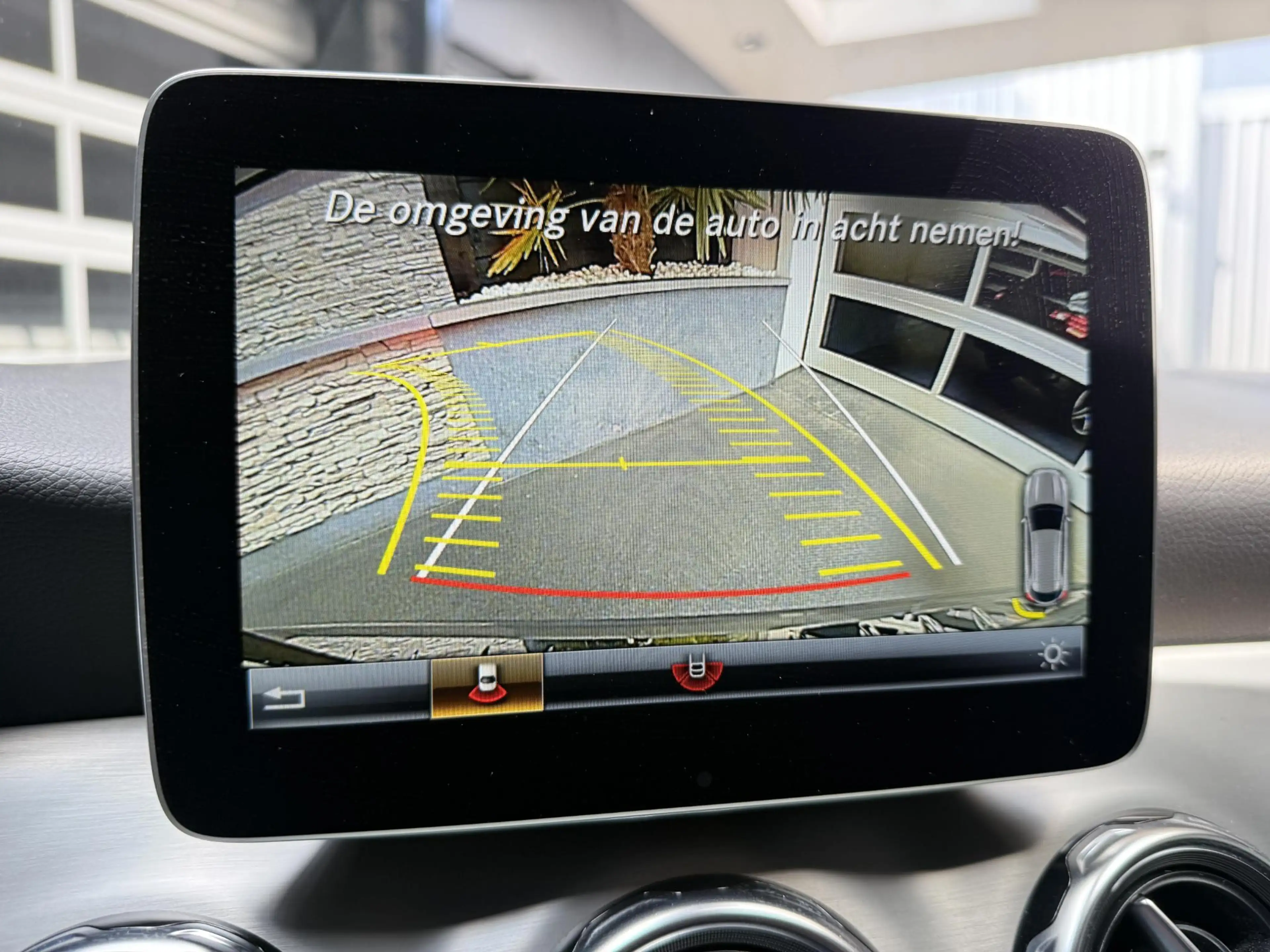 Mercedes-Benz GLA 180 Business Solution AMG Limited Panoramadak! — photo 22