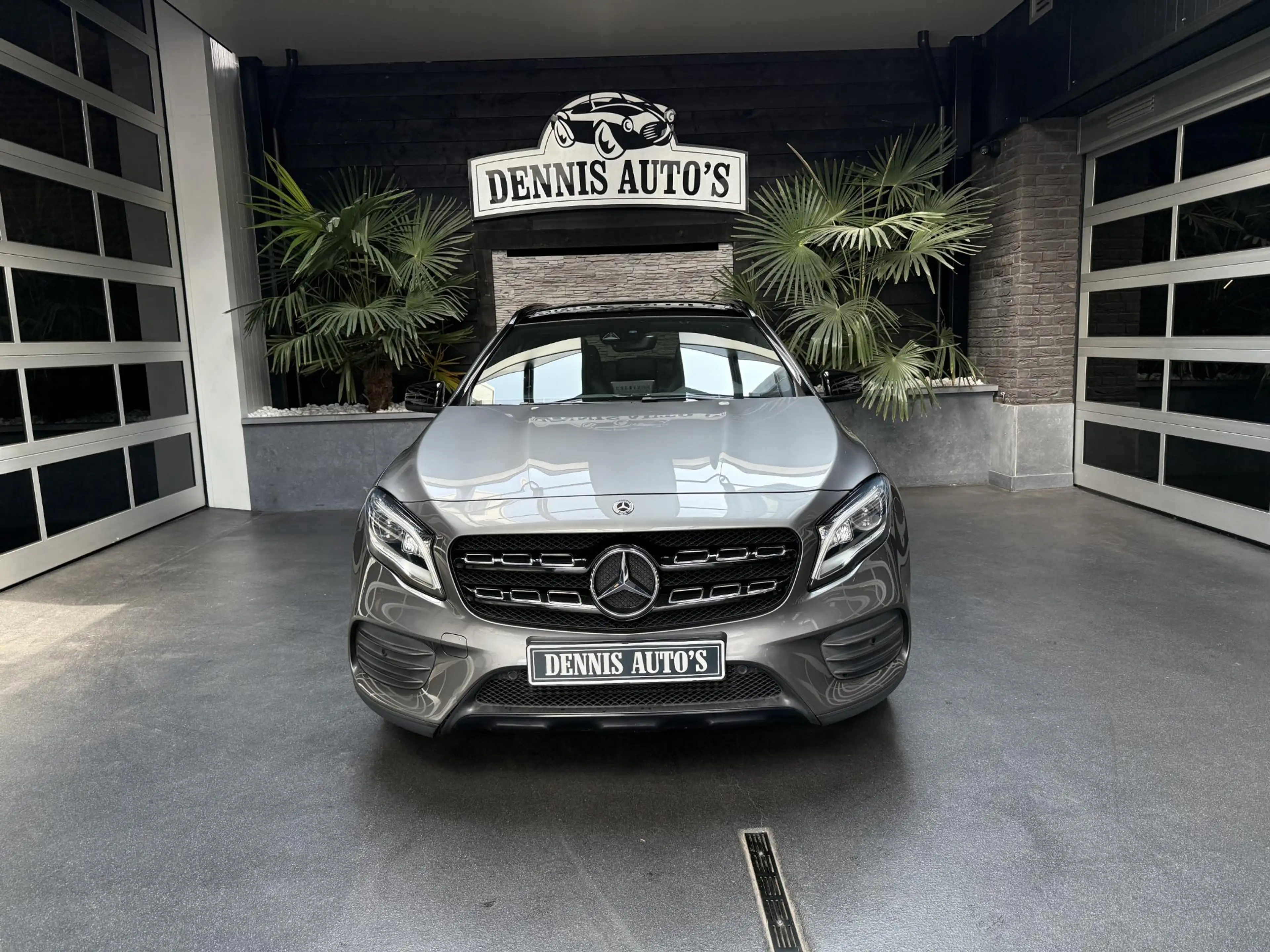 Mercedes-Benz GLA 180 Business Solution AMG Limited Panoramadak! — photo 2