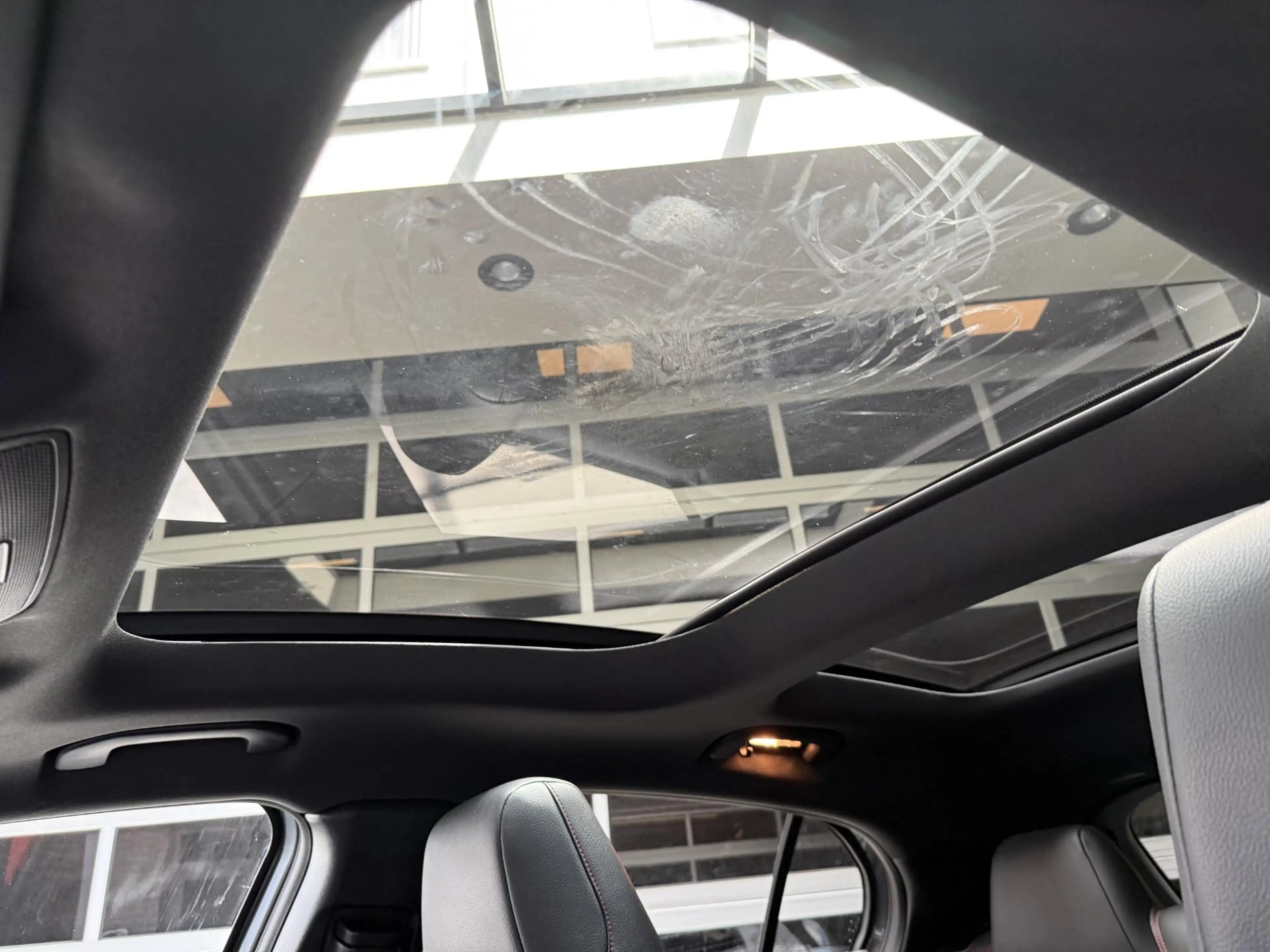Mercedes-Benz GLA 180 Business Solution AMG Limited Panoramadak! — photo 14