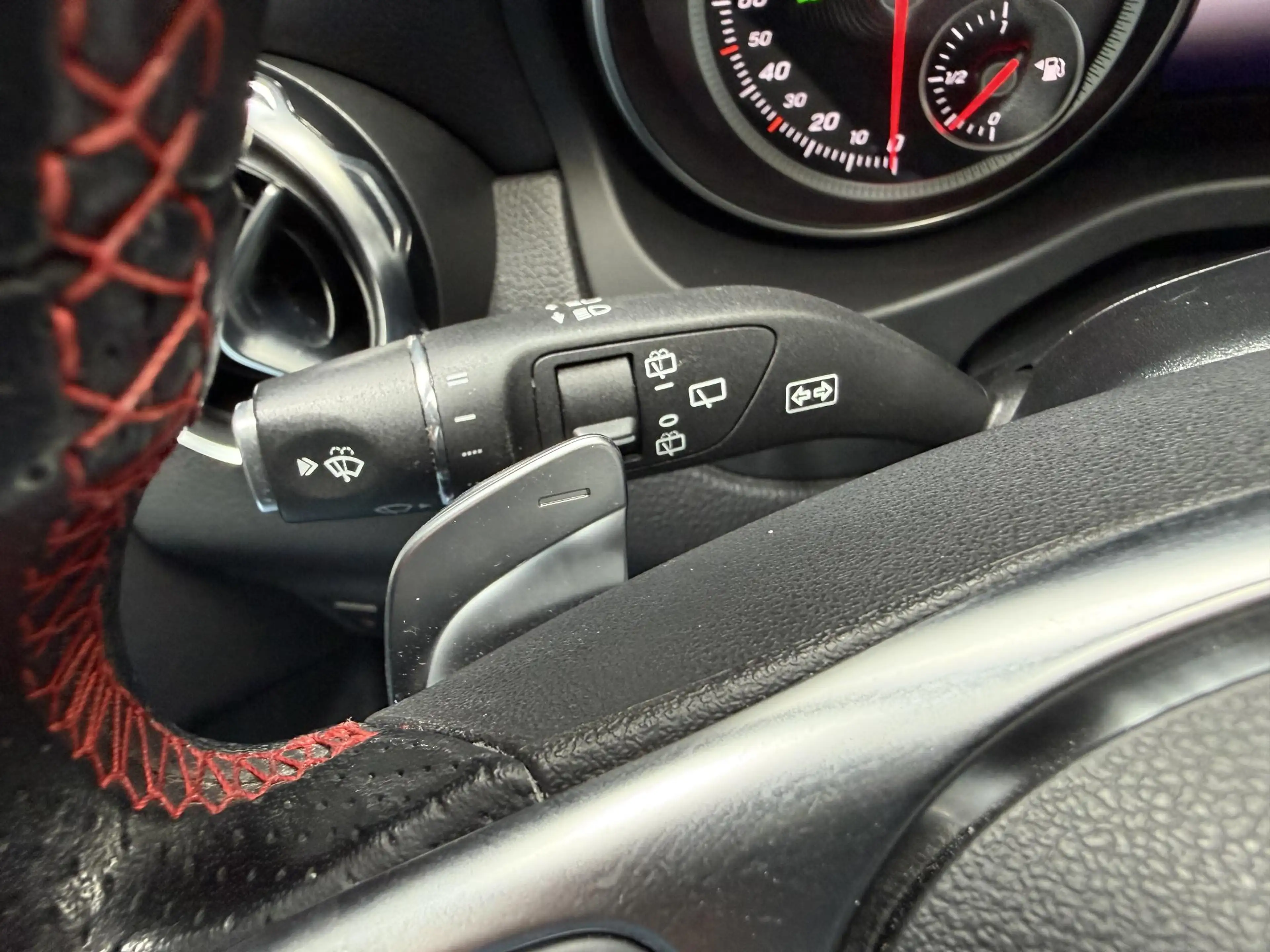 Mercedes-Benz GLA 180 Business Solution AMG Limited Panoramadak! — photo 25
