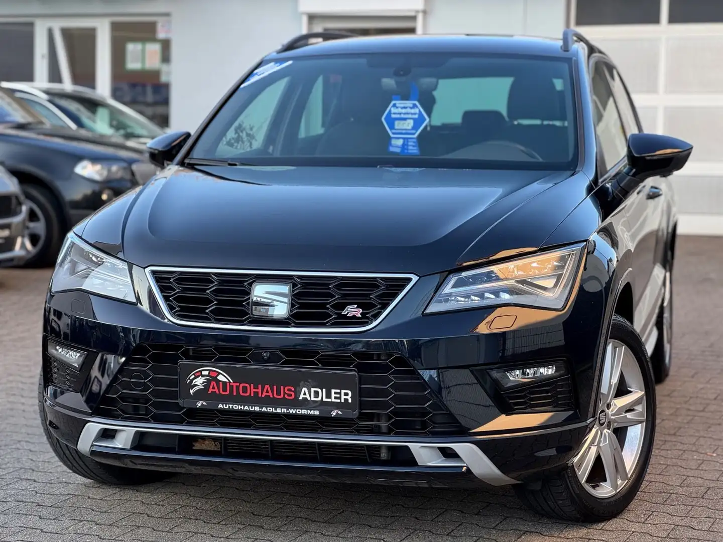 SEAT Ateca 2.0 TDI FR*1HD*19%*AUTOM*360*NAV*2SH*CARPL Schwarz - 2
