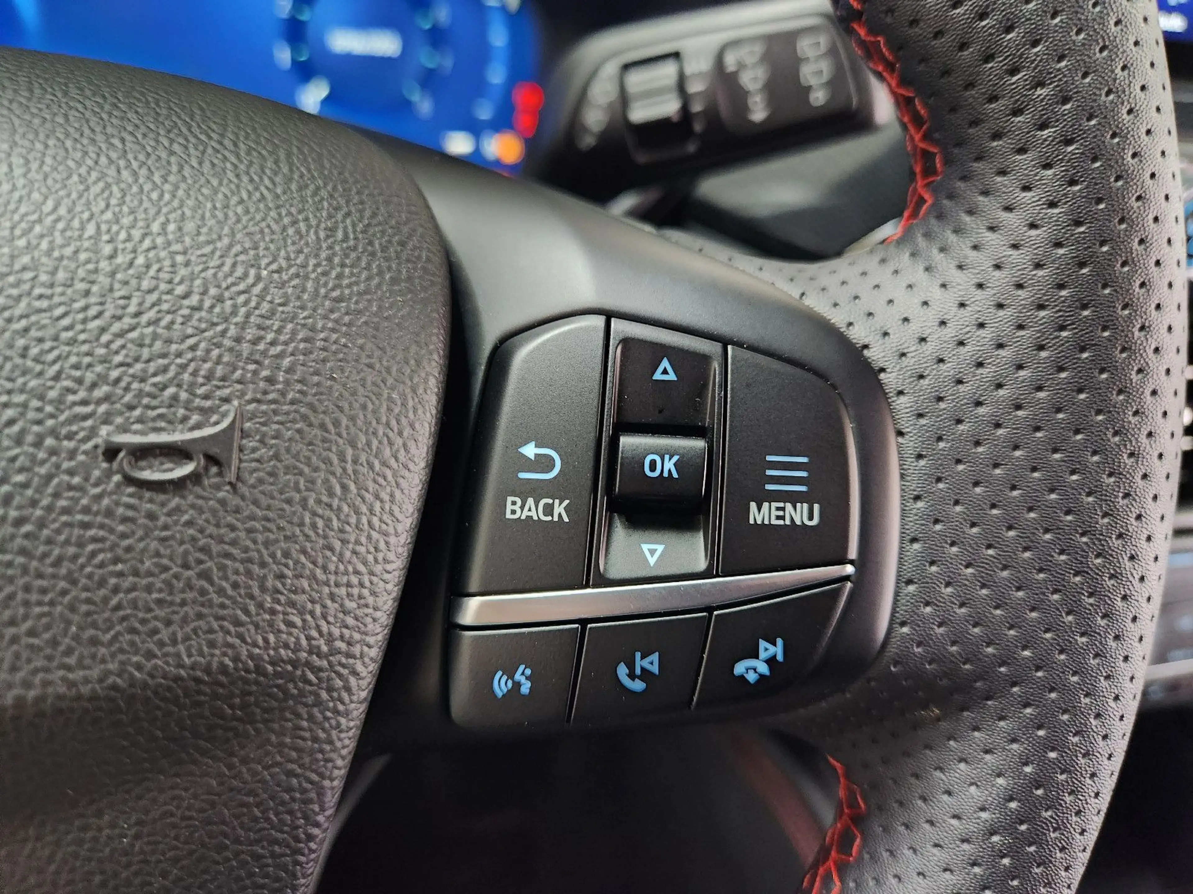 Ford Kuga ST-Line X 1.5 AHK ACC SHZ CarPlay M&S Kam. — photo 15