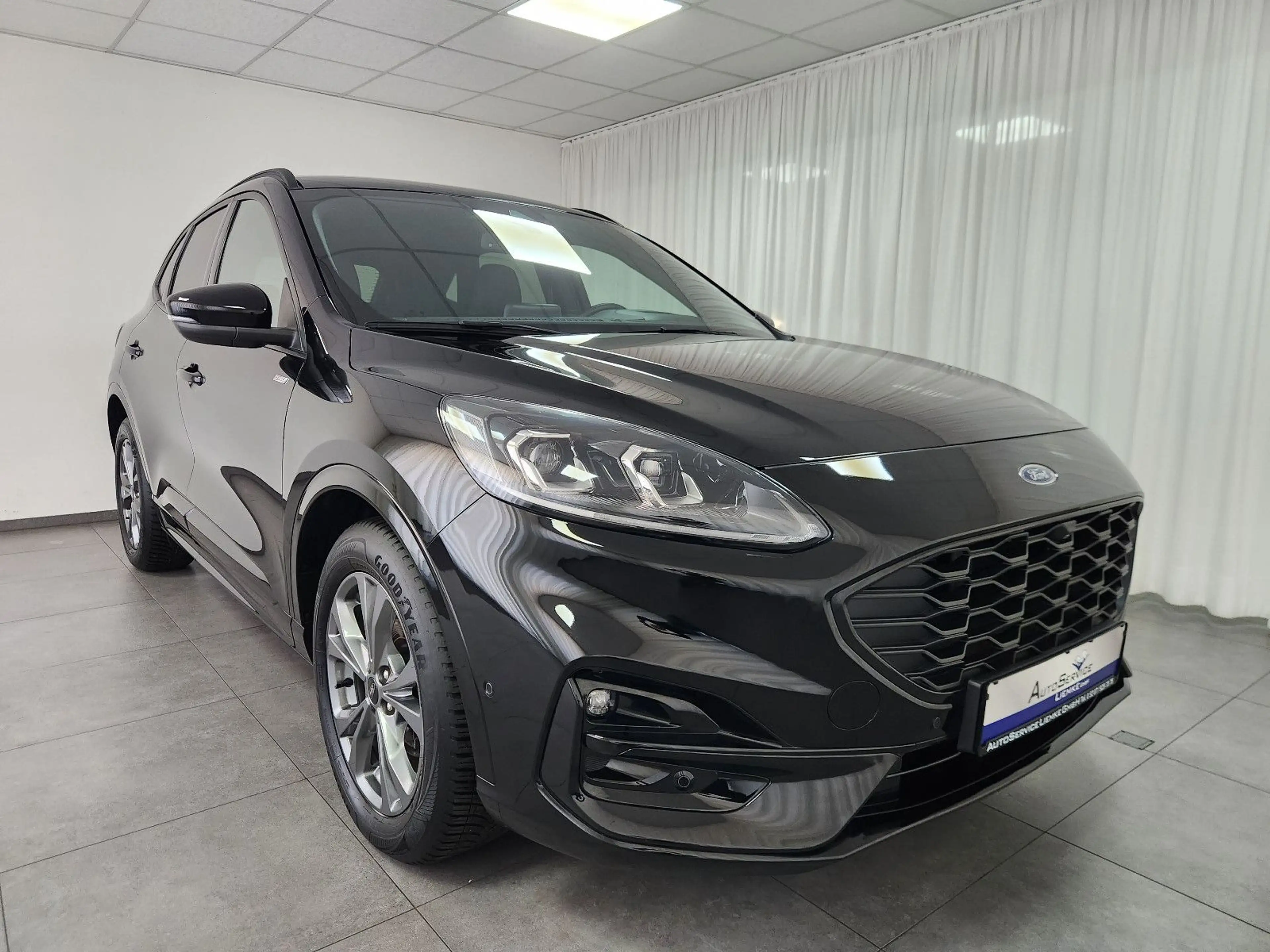 Ford Kuga ST-Line X 1.5 AHK ACC SHZ CarPlay M&S Kam.