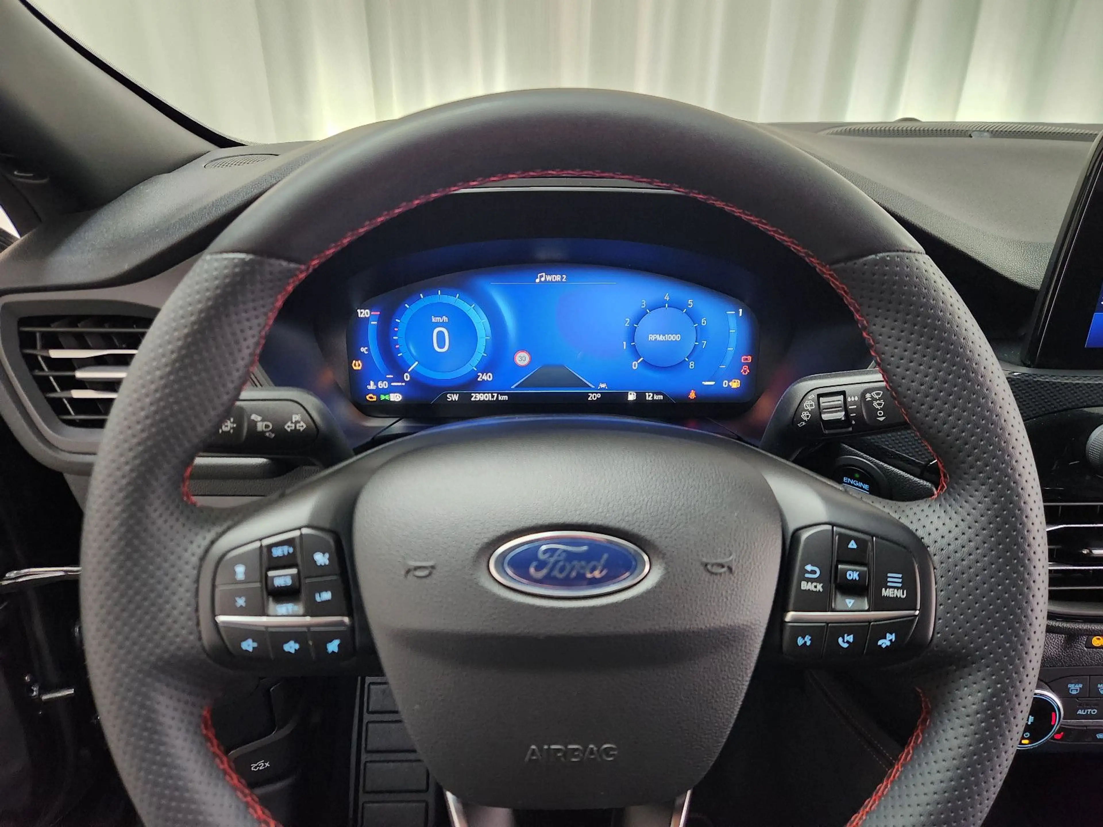 Ford Kuga ST-Line X 1.5 AHK ACC SHZ CarPlay M&S Kam. — photo 13