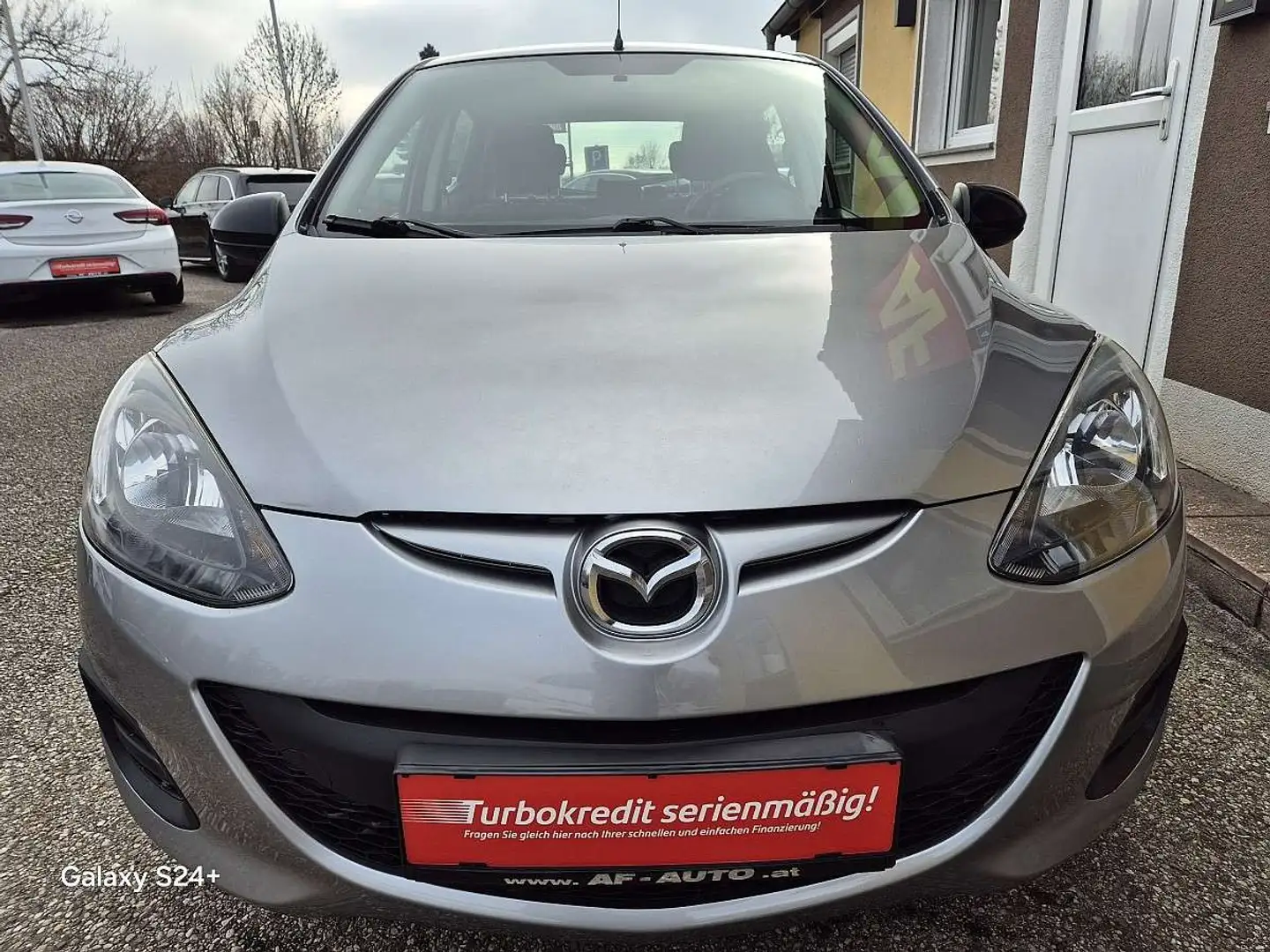 Mazda 2 Mazda 2 1,3i CE Pro Grau - 2