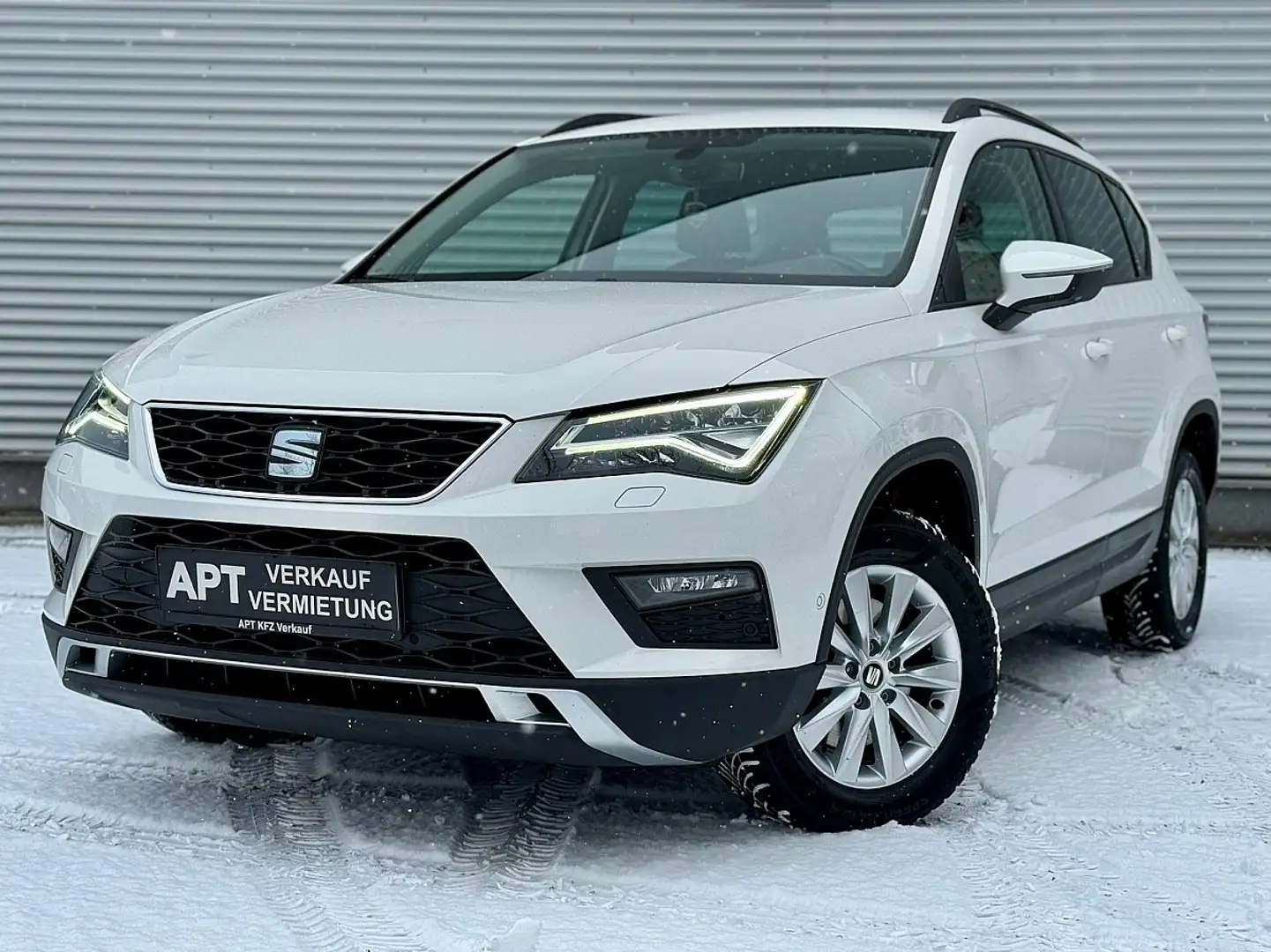 SEAT Ateca 1,5 Style ACT 4WD TSI DSG Weiß - 1