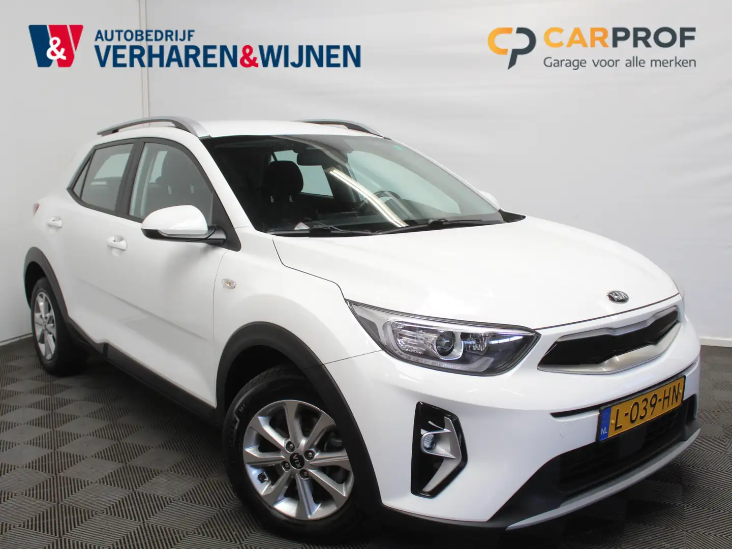 Kia Stonic 1.0 T-GDi MHEV DynamicLine | CARPLAY | CLIMAT | CR Blanco - 1