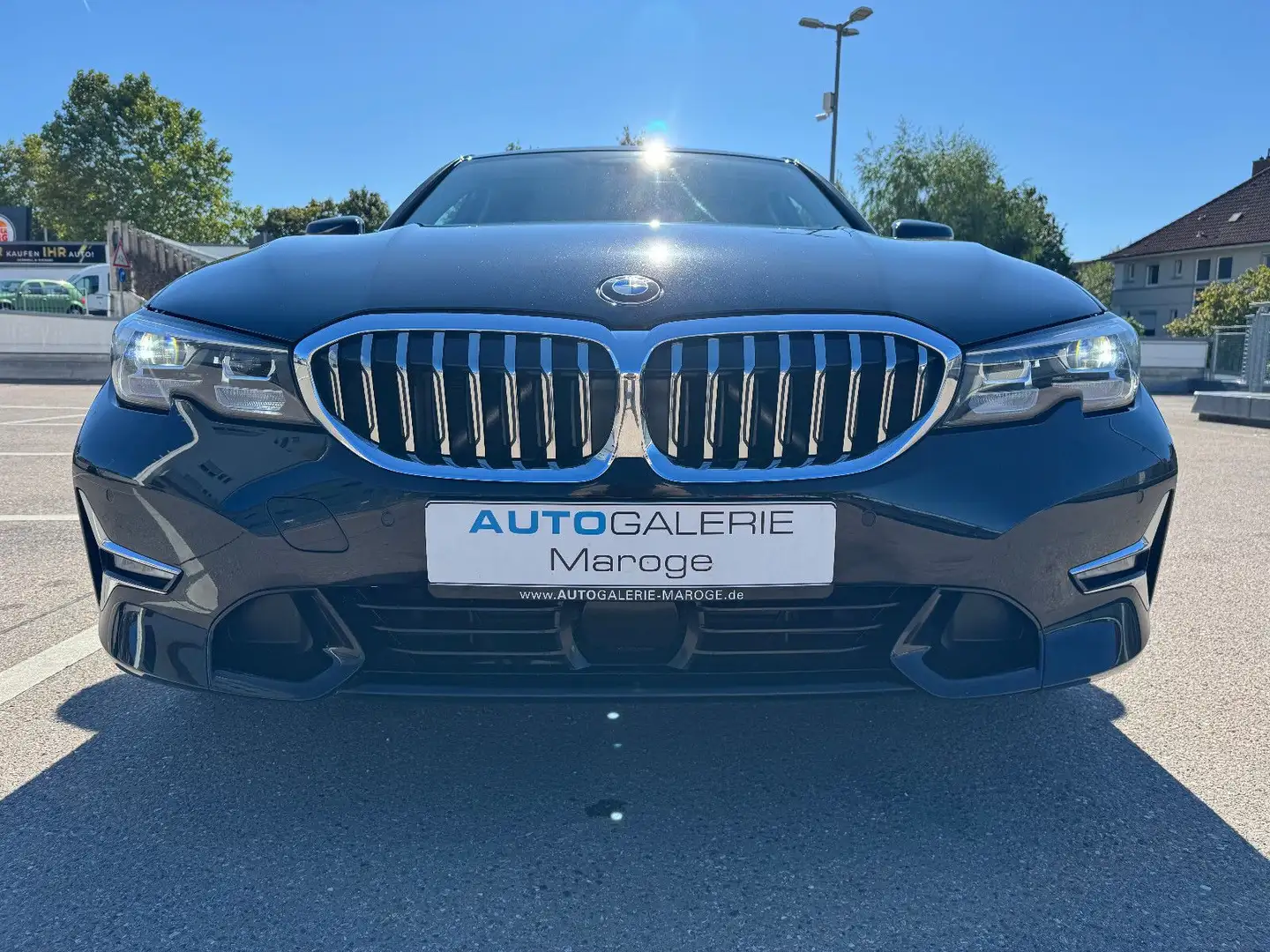 BMW 320 d xD Aut. Luxury Line LEDER/LED/NAVI/STOP&GO Schwarz - 2