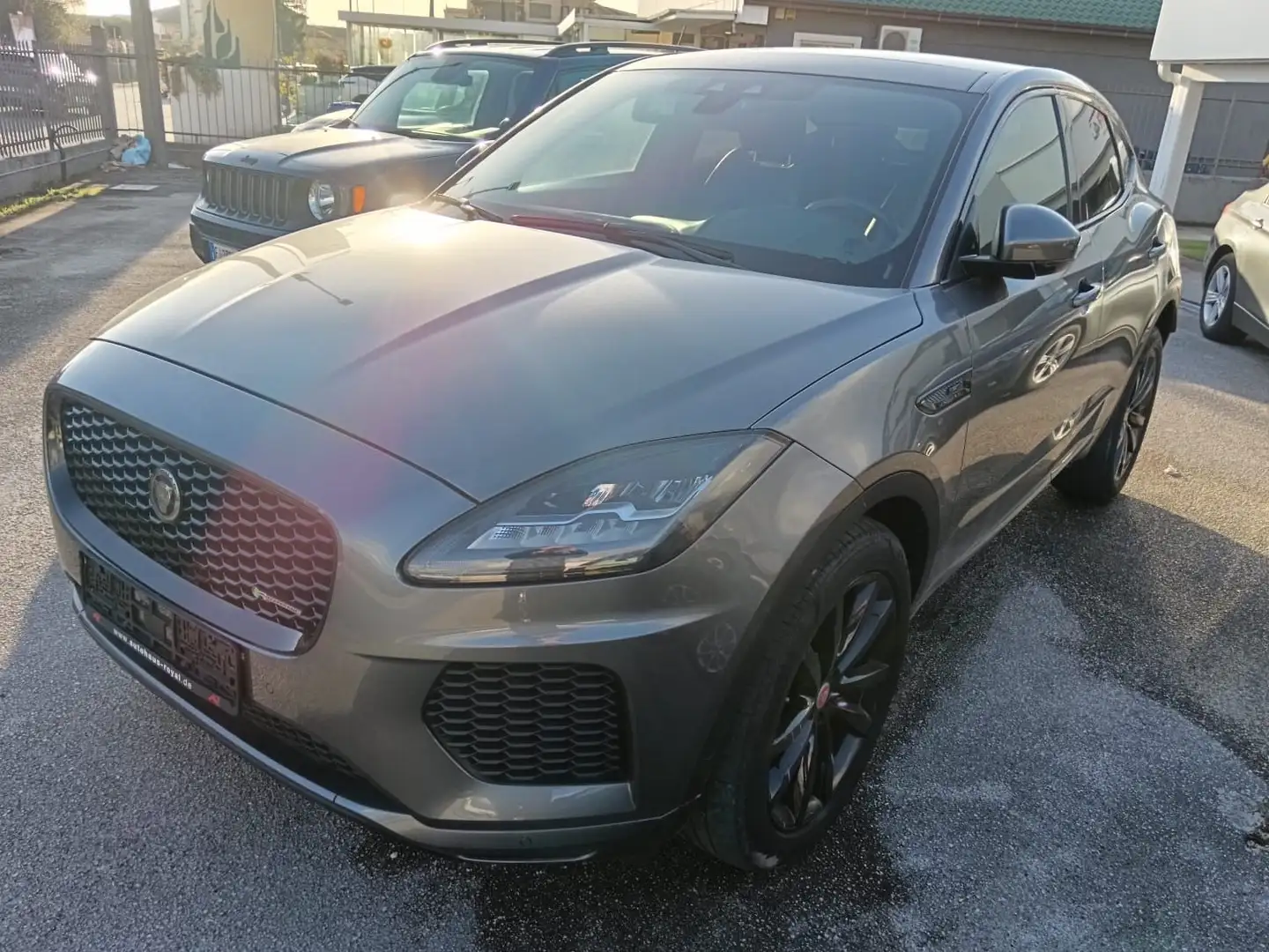 Jaguar E-Pace R-Dynamic AWD 4x4 Virtual Tetto Cerchi 21 Iva Esp. Grigio - 2