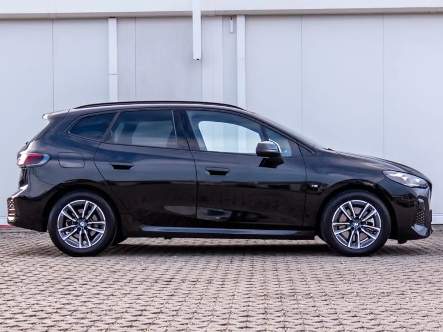 BMW 223 223i Active Tourer M-Sport ACC AHK GSD HuD KoZg Чорний - 2