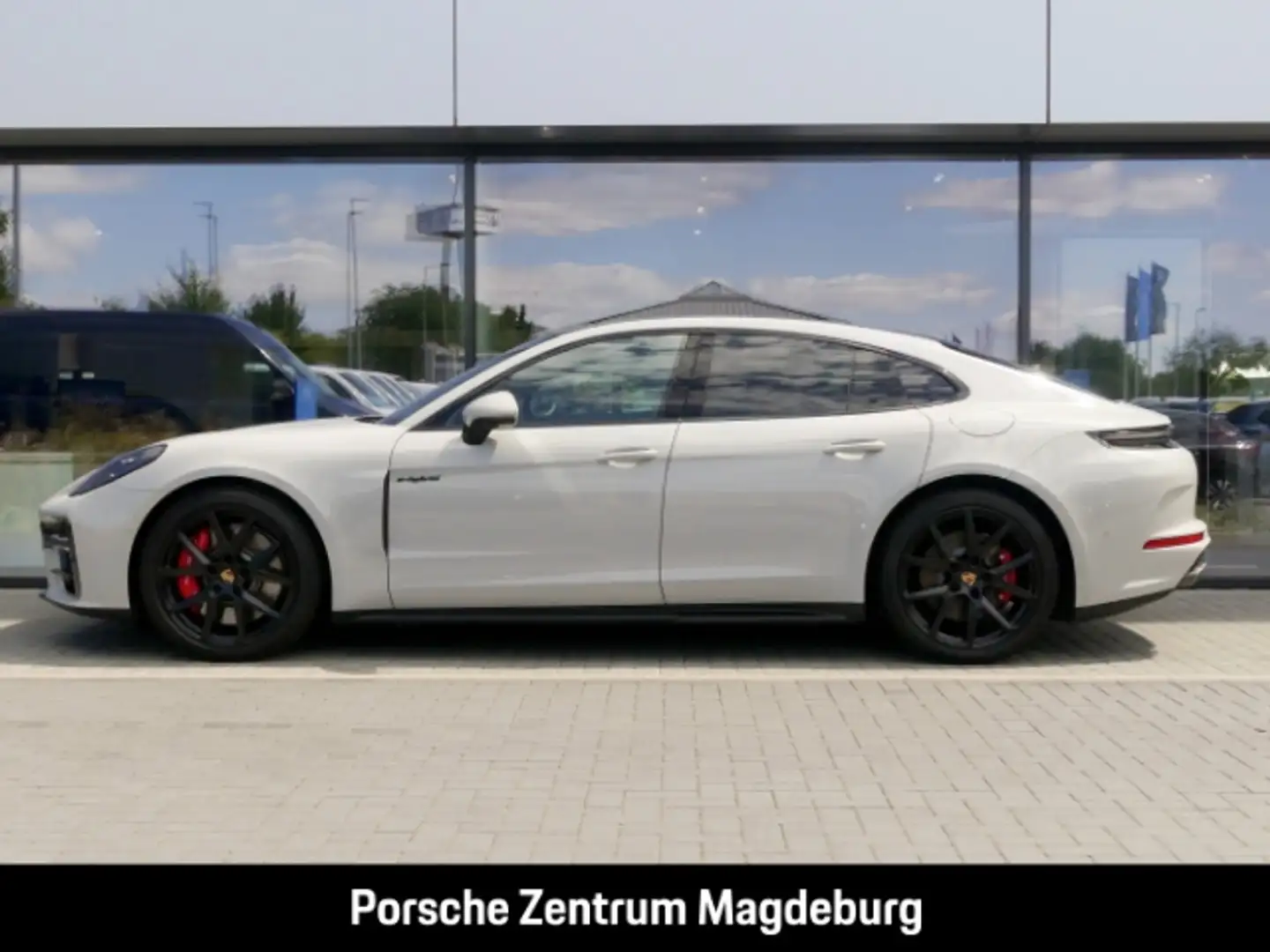 Porsche Panamera 4S E-Hybrid*PANO*BOSE*HD-MATRIX*INNO* Weiß - 2