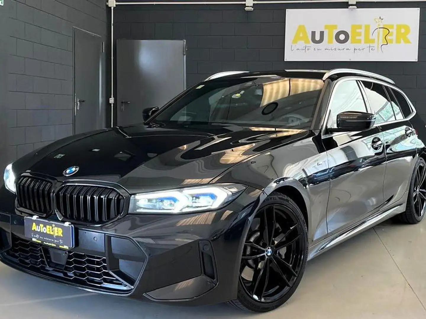 BMW 330 Serie 3 G21 Touring 330d mhev 48V MSport auto Nero - 2
