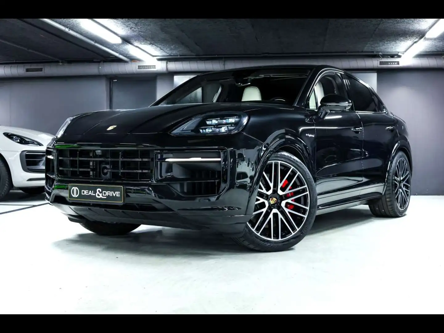 Porsche Cayenne S COUPE E-HYBRIDSPORTDESIGNDISPLAYAHKFULL PPF Noir - 1
