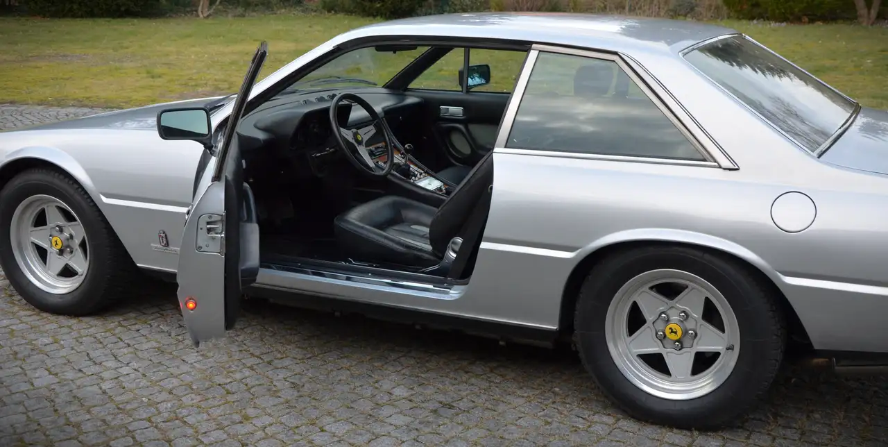 Ferrari 400
